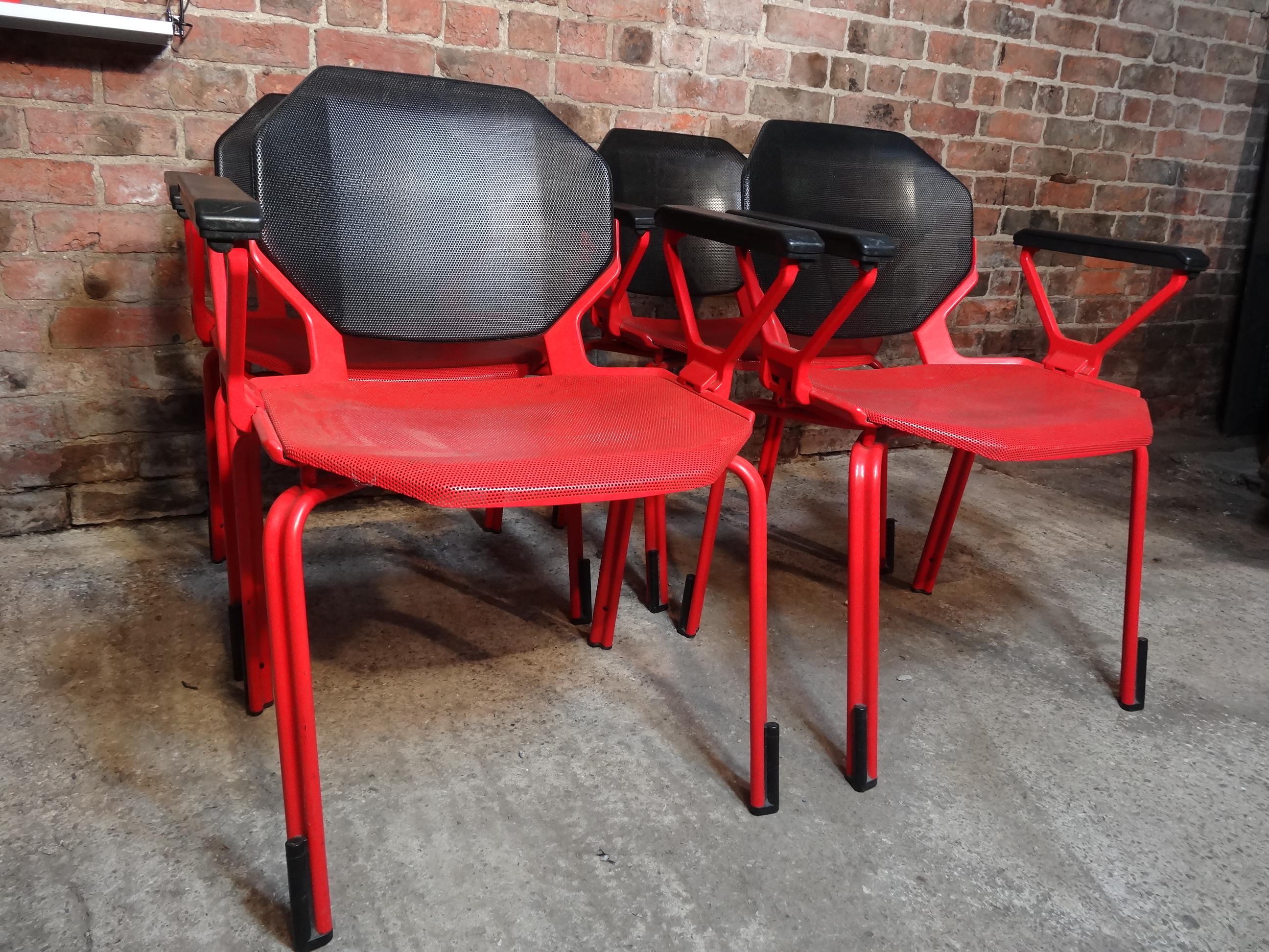 Mid-Century Modern Fauteuil de bureau/de bureau rétro en métal rouge conçu par Froscher en 1970 pour Sitform en vente