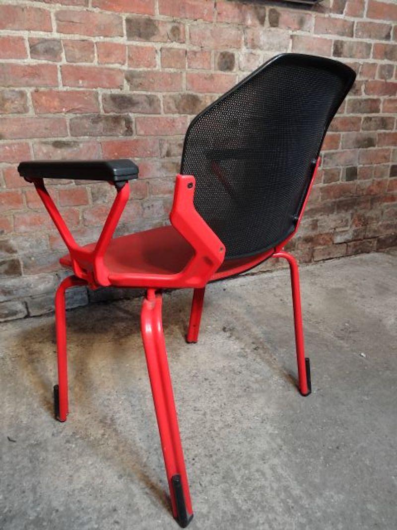 German Froscher Designed Retro 1970 Red Metal Office / Desk Arm Chair for Sitform For Sale