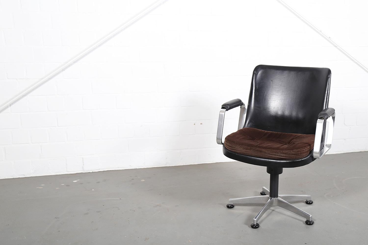 Mid-Century Modern Fröscher Leather Office Chair Ib Kofod-Larsen 'Attr.' Elizabeth Danish Design For Sale