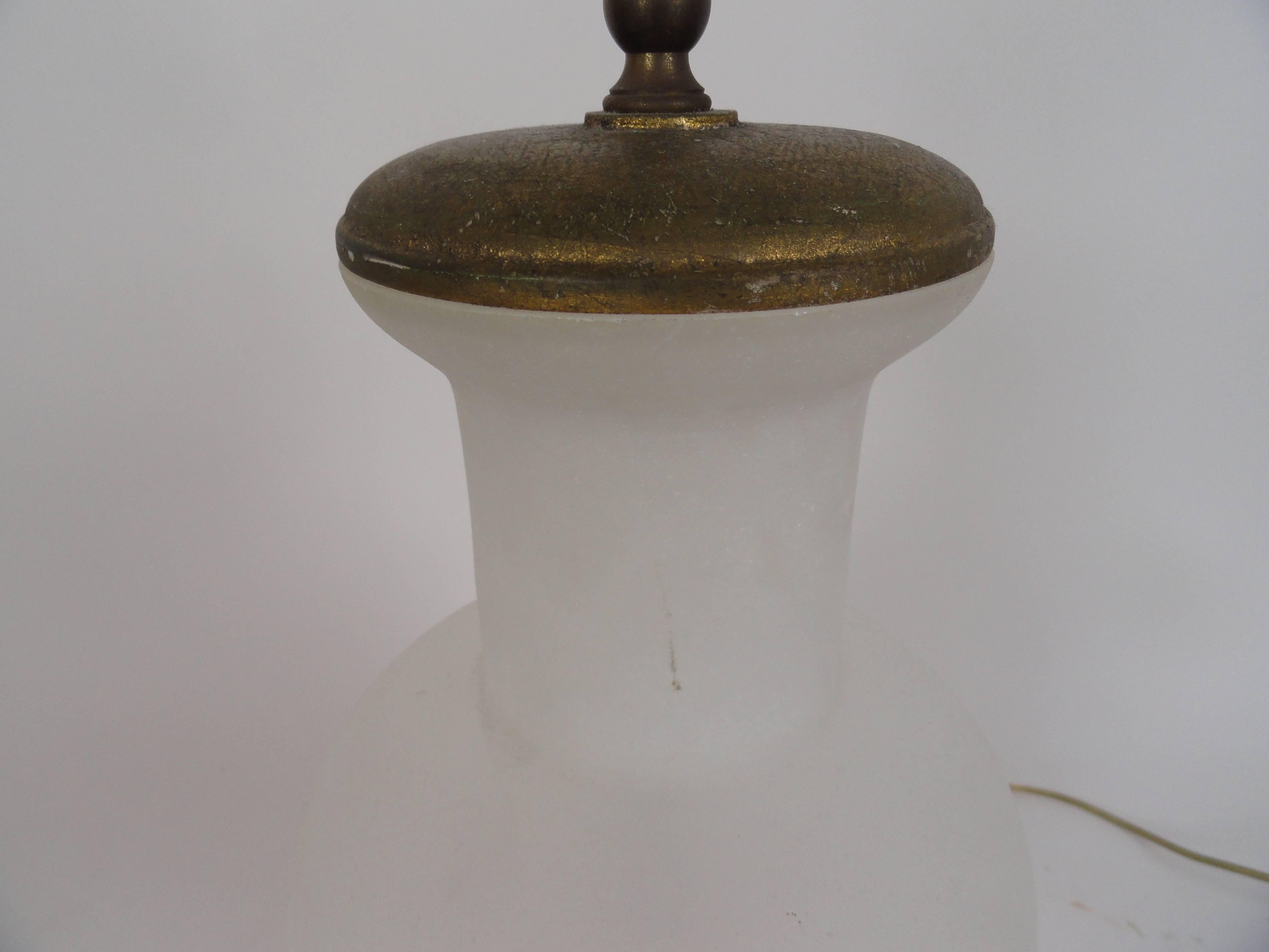 Frosted 1970s Glass Lamp In Excellent Condition For Sale In West Palm Beach, FL