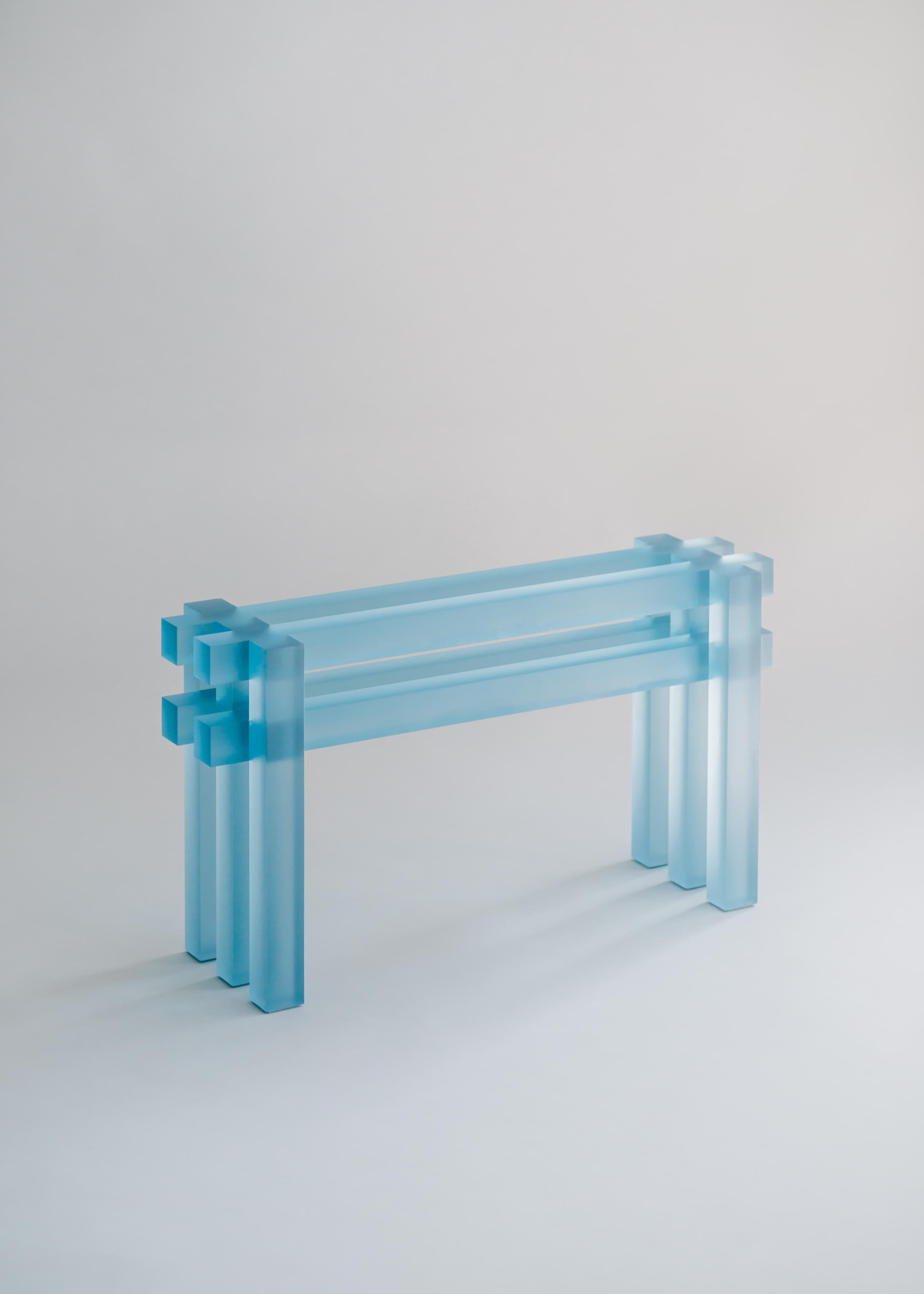 Frosted blue short bench by Laurids Gallée
Dimensions: W 80 x D 25 x H 45 cm
Materials: Resin
Weight: 34 kg

Born in Austria in 1988, Laurids Gallée is based in Rotterdam. After studying Anthropology in Vienna, he moves to the Netherlands,