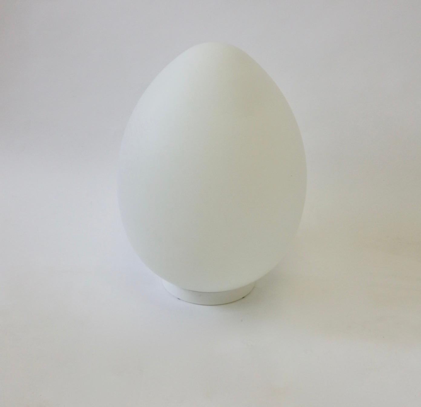 egg shaped lamp