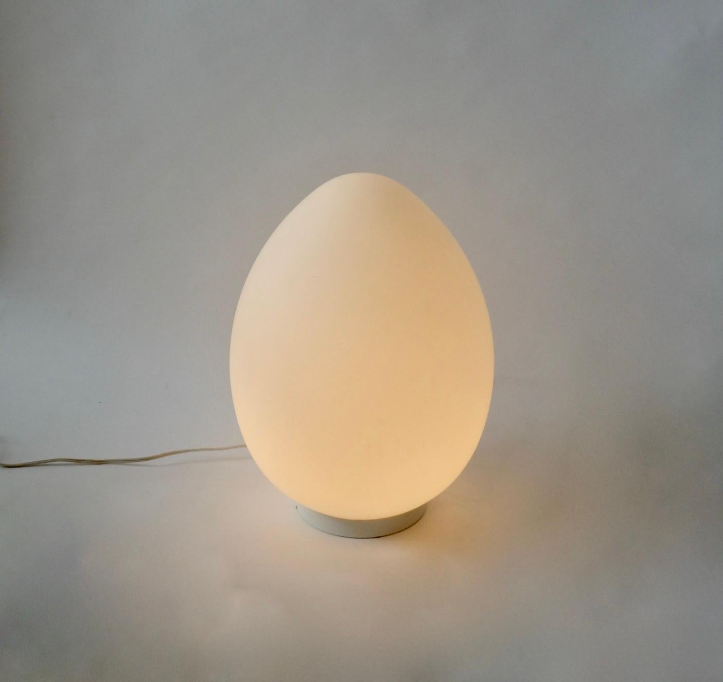 Frosted French Egg Shape Frosted White Mood or Accent Lamp In Excellent Condition In Ferndale, MI
