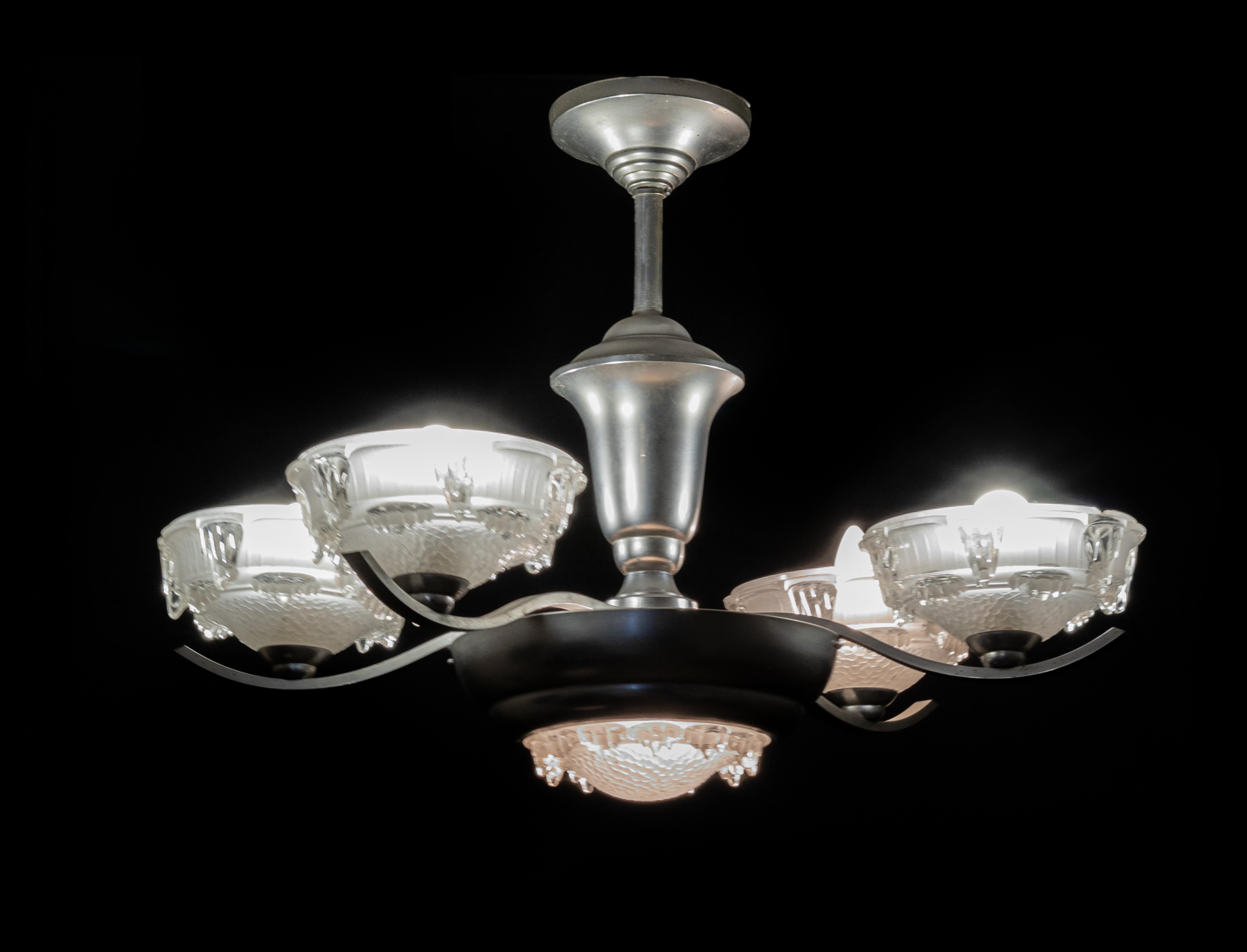 French Frosted Glass Art Deco Chandelier, 20th Century For Sale