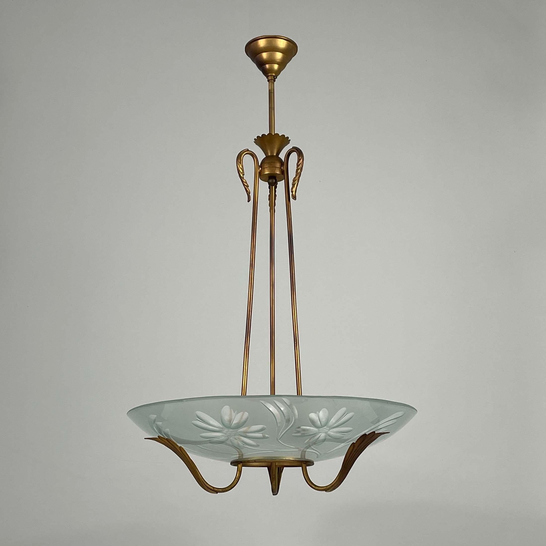 Kronleuchter aus Milchglas und Messing, Fontana Arte-Stil, Italien 1950er Jahre im Angebot 10