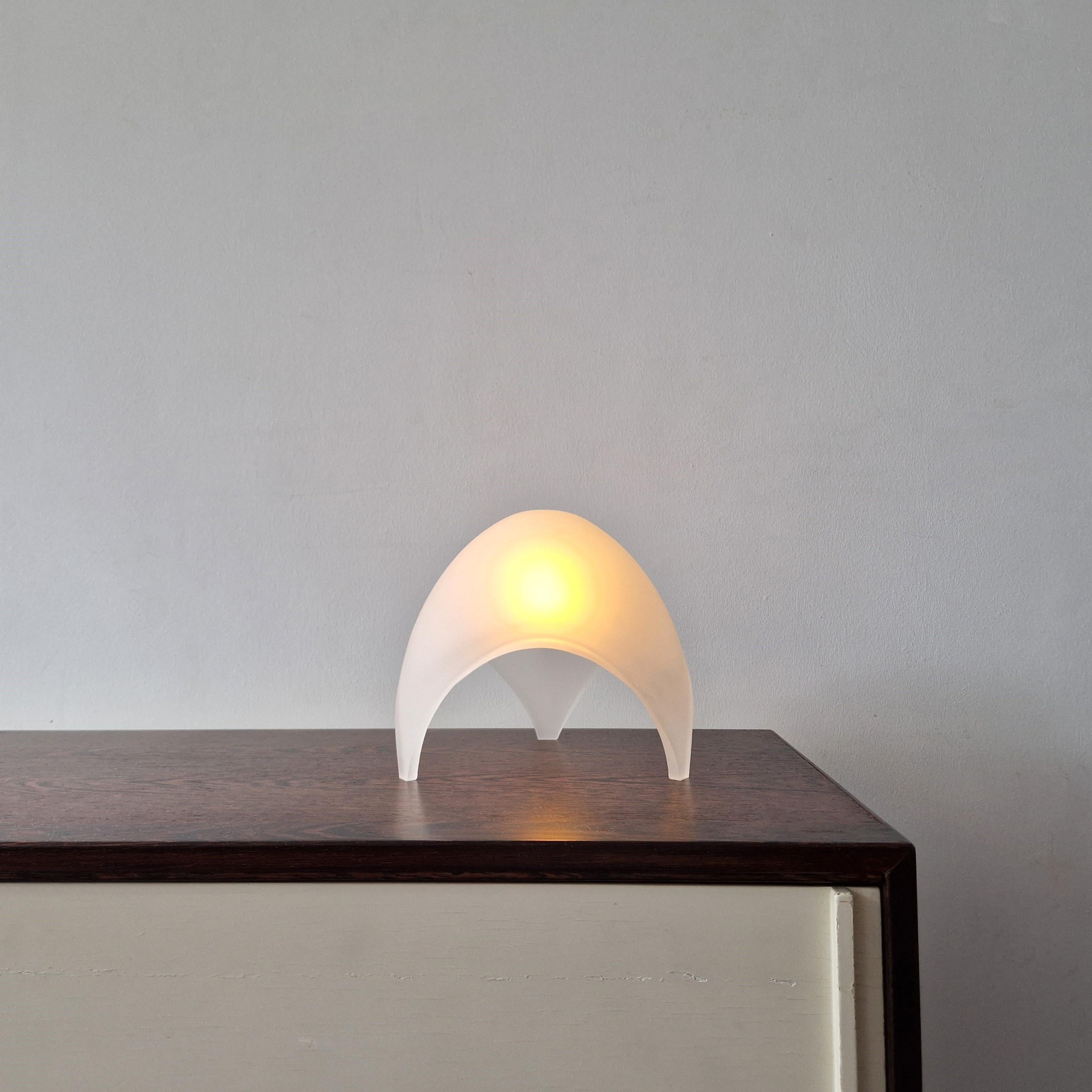 Frosted glass 'Coque' table lamp for Martinelli Luce, Italy 1970s For Sale 3