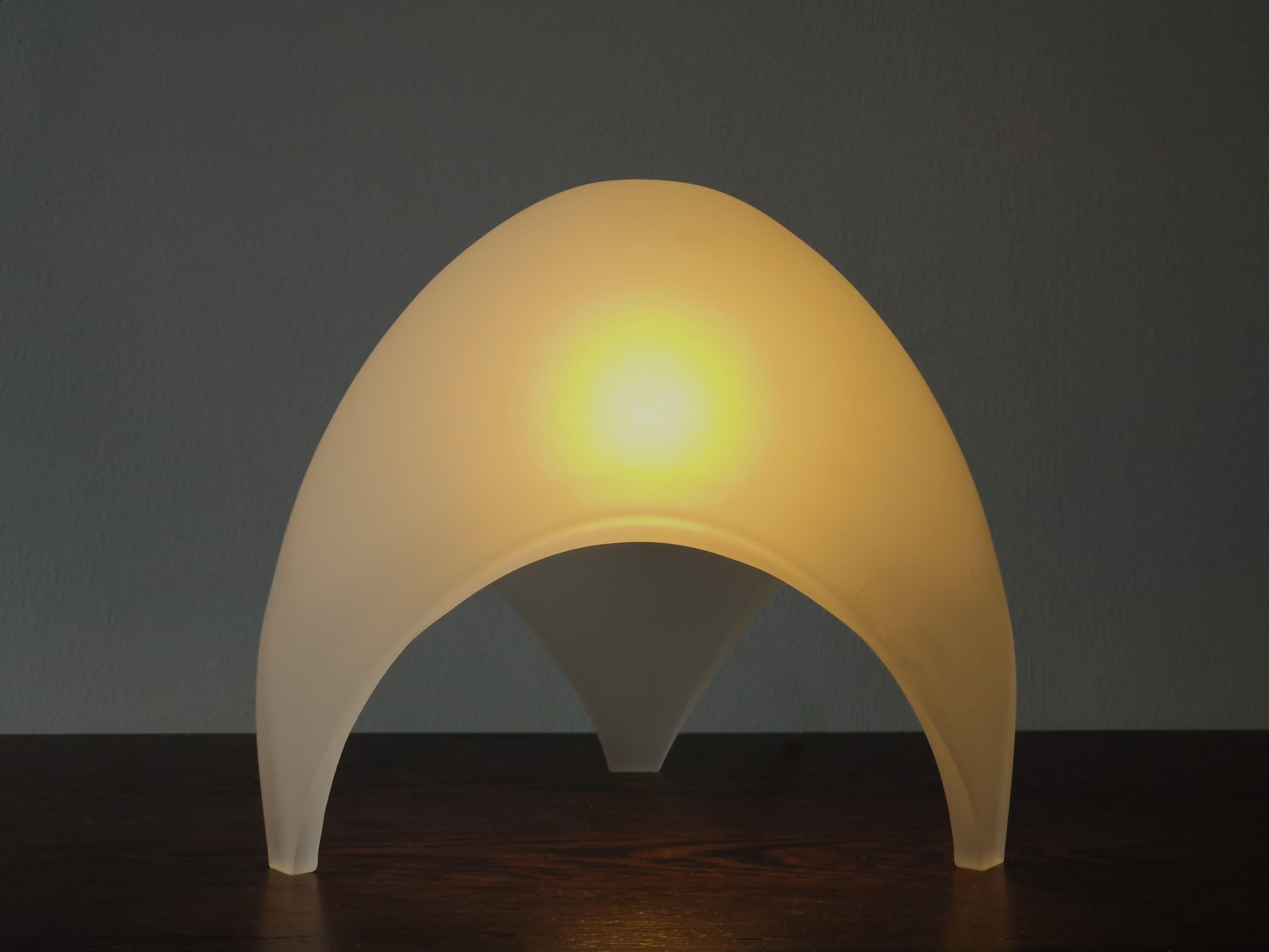 Frosted glass 'Coque' table lamp for Martinelli Luce, Italy 1970s For Sale 1