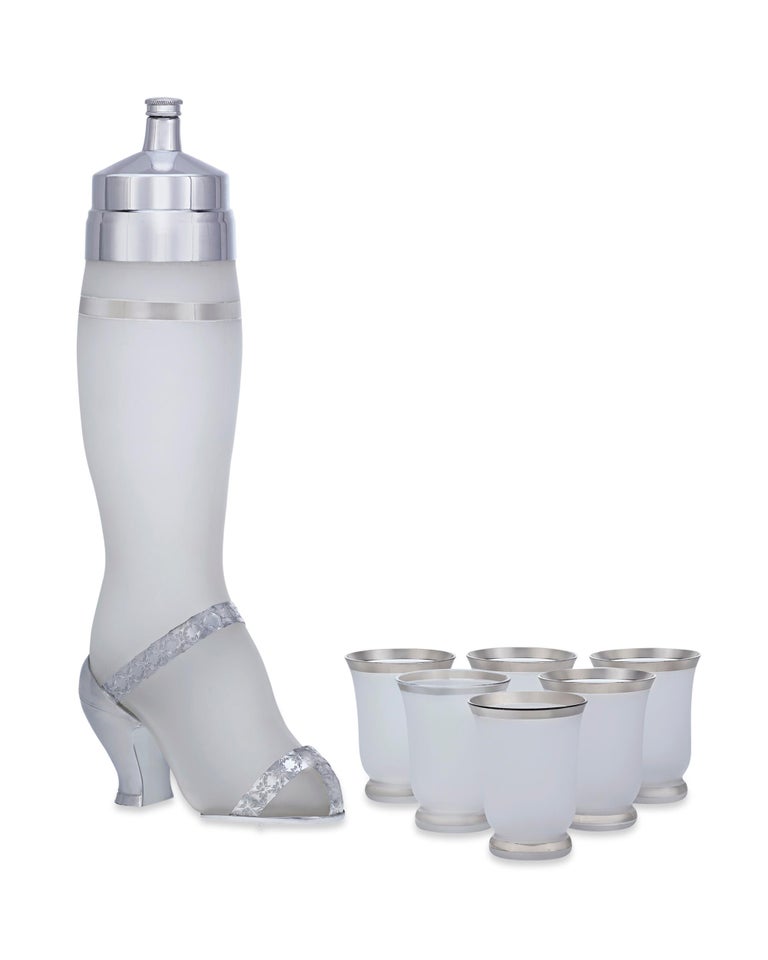 Frosted Glass Lady’s Leg Cocktail Shaker and Glasses For Sale at 1stDibs