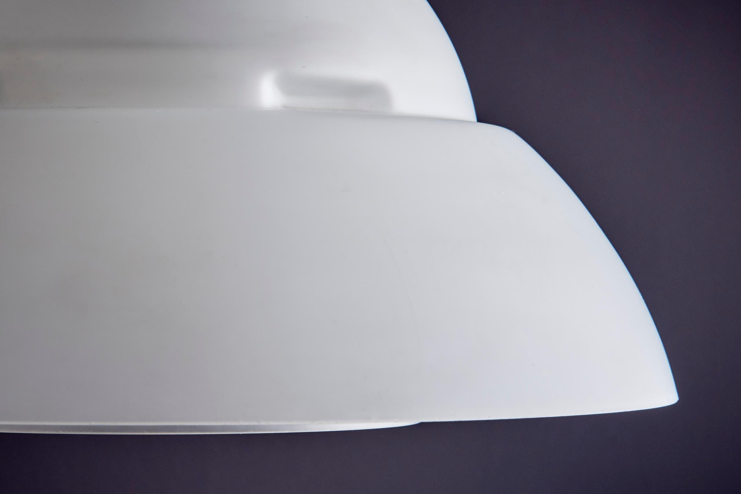 Pendentif en verre dépoli en vente 1