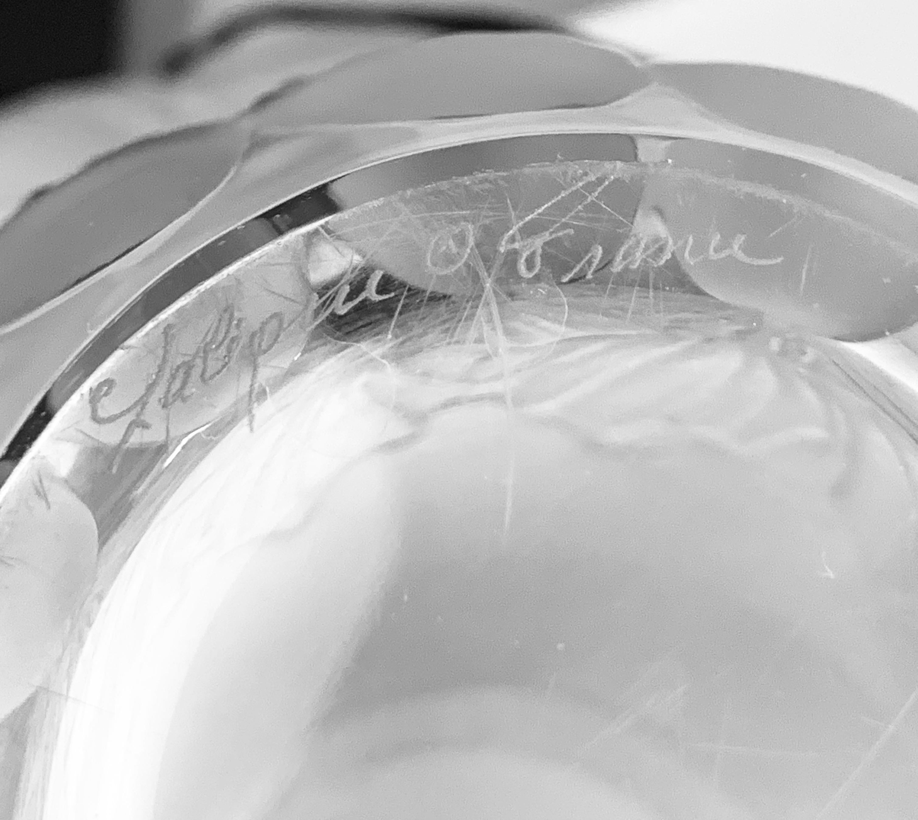 Verre d'art Vase en verre dépoli Sandrift signé Scribe de Lalique, France en vente