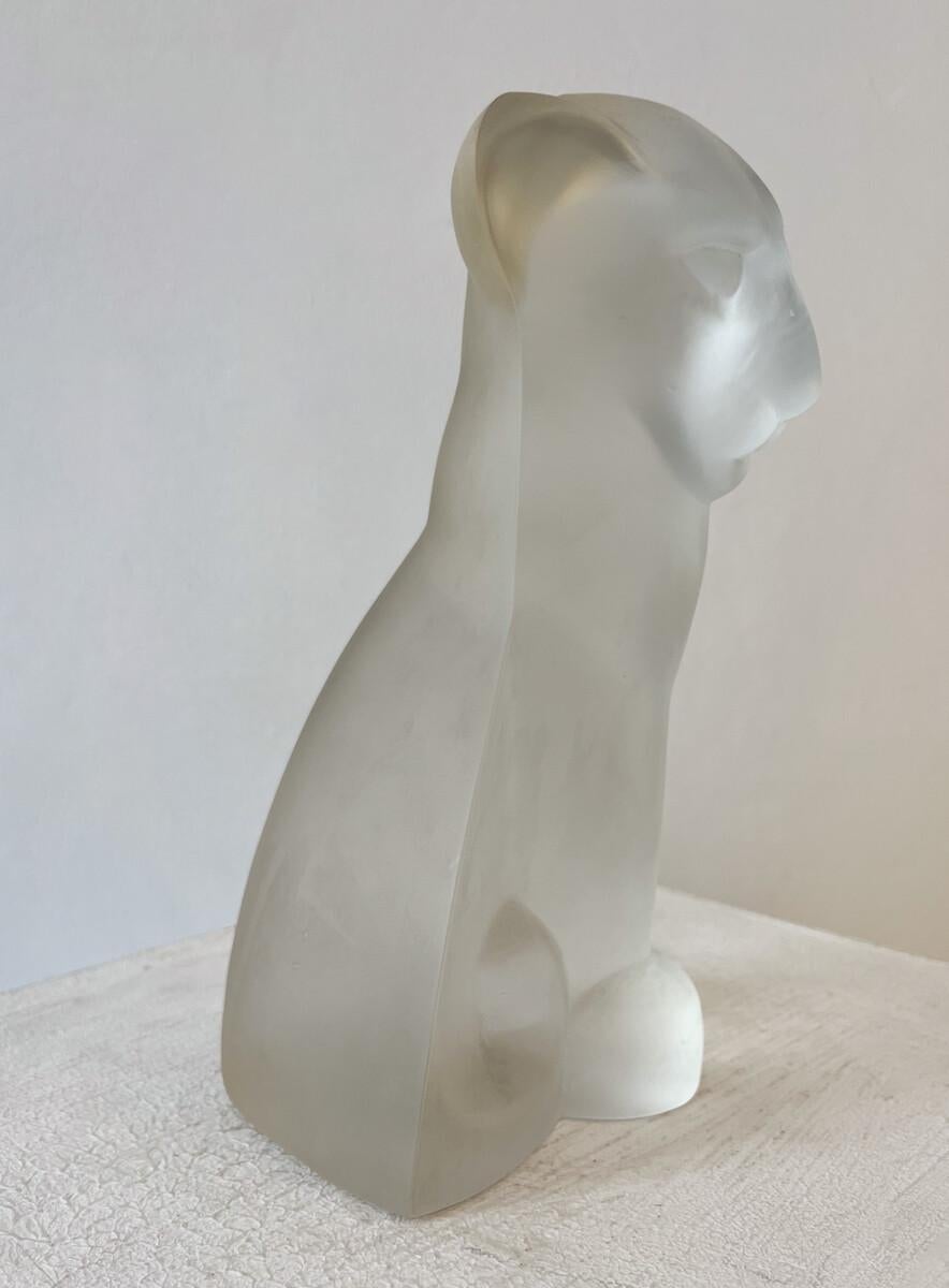 Escultura de vidrio esmerilado 