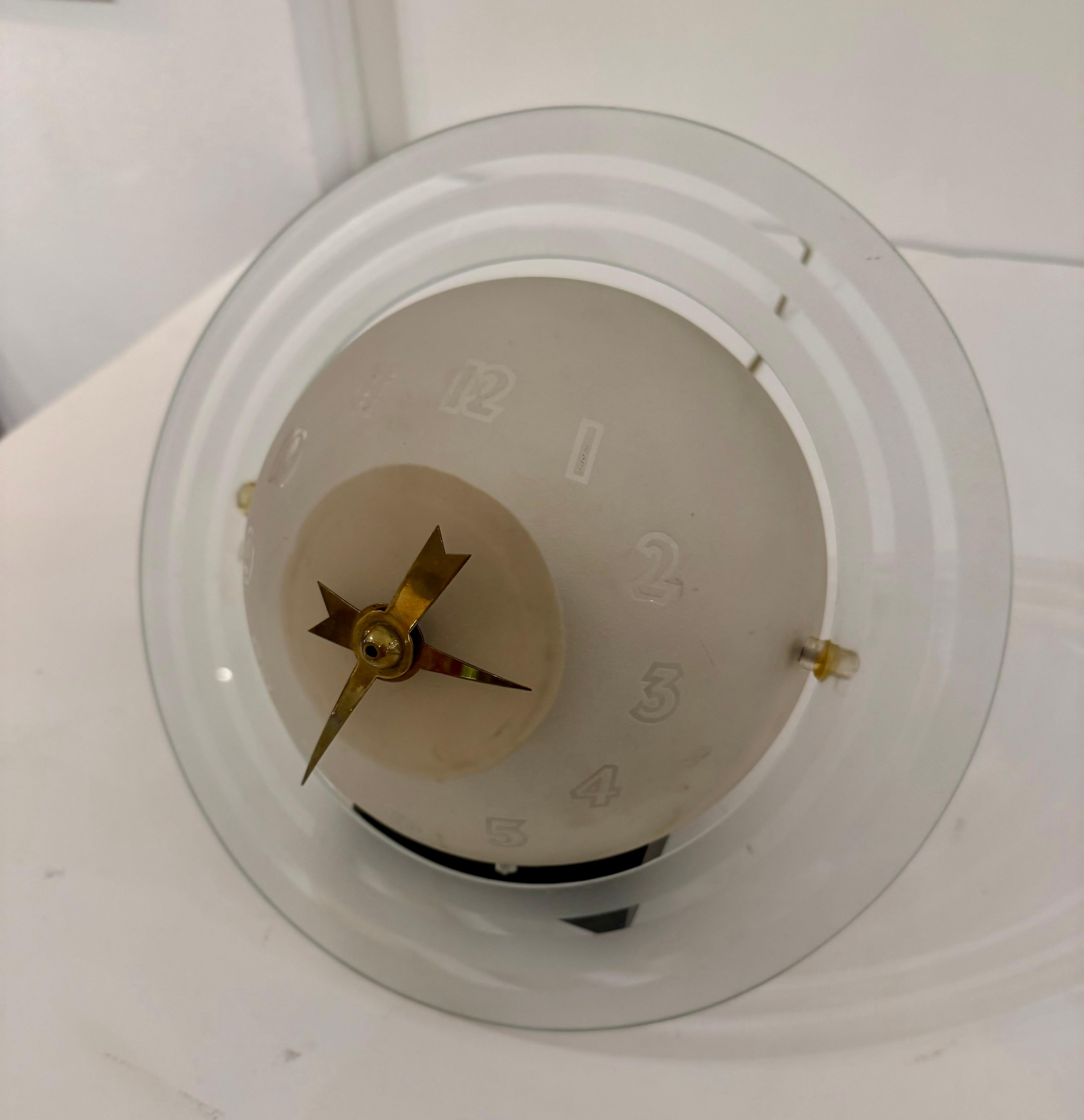 Frosted Illuminated Glass 