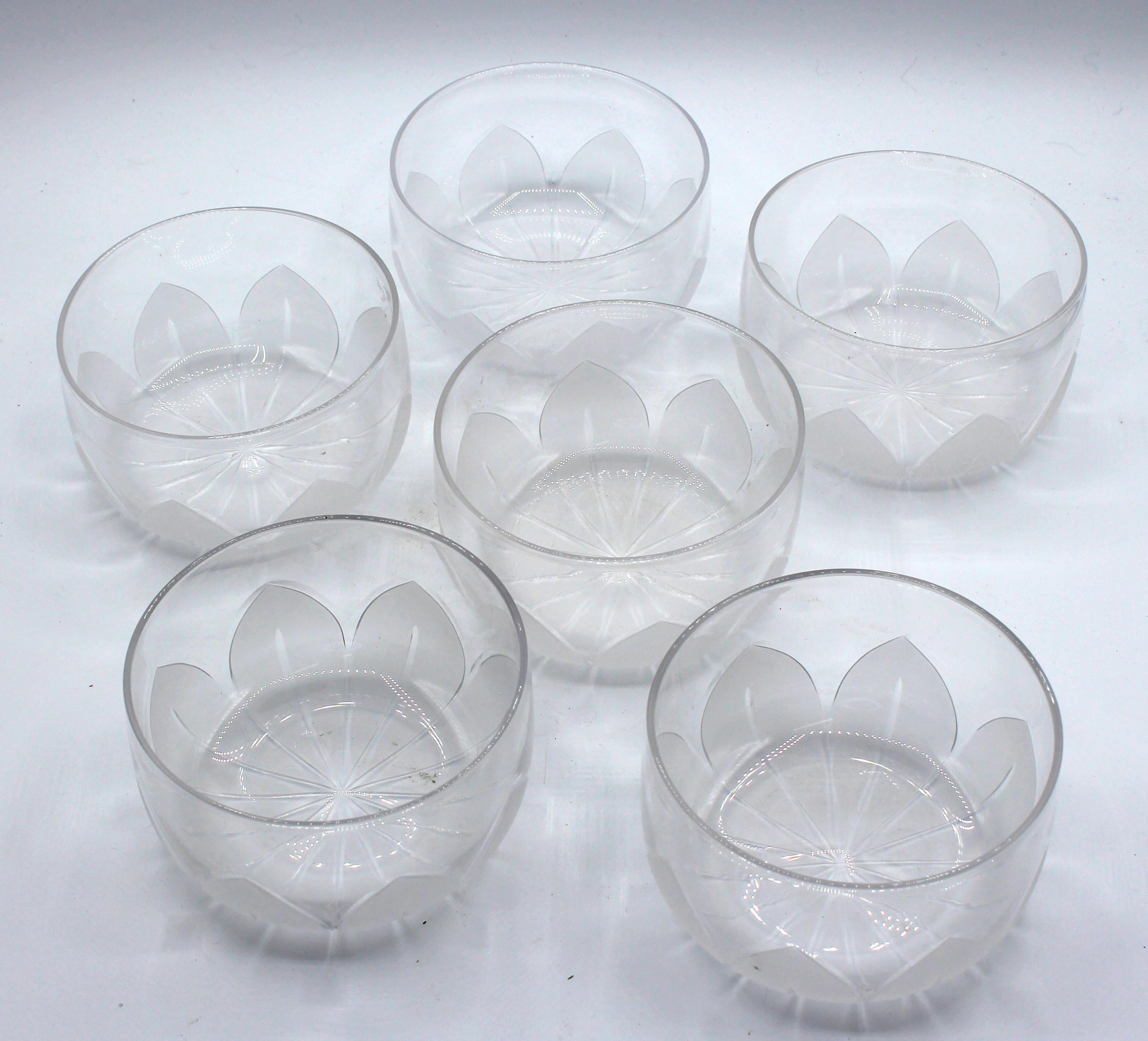 Frosted Lotus Motif Finger Bowls, Set of 6 In Good Condition In Chapel Hill, NC