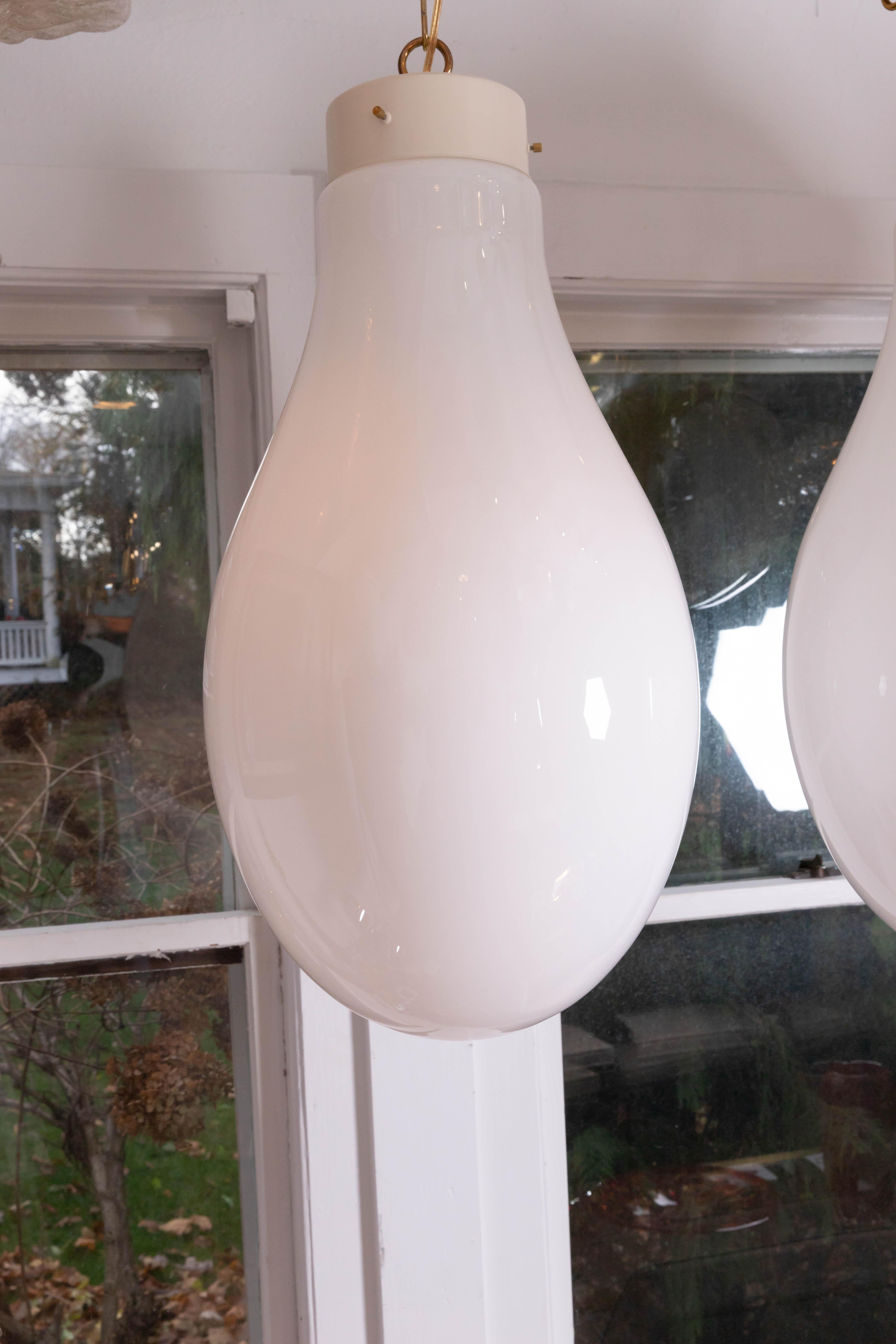 Frosted Murano Glass Bulb Form Pendant with Brass Hardware In Good Condition In Bridgehampton, NY