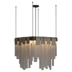 Lampada a sospensione Frostlight in ottone con vetro artigianale Made in Portugal di Creativemary