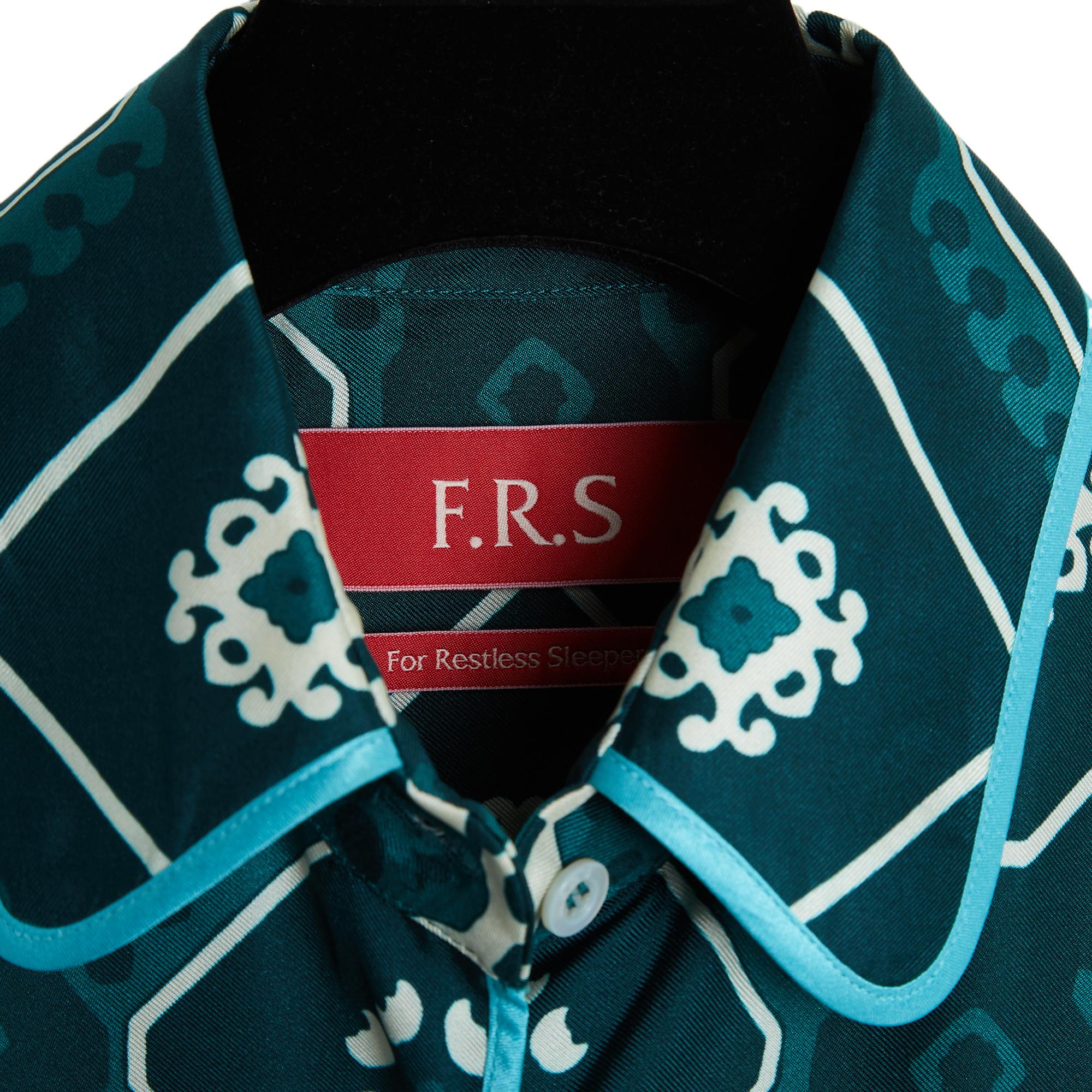 Femenino o masculino F.R.S. For Restless Sleepers Ensemble FR38 Conjunto de sarga de seda verde UK10 US8 en venta