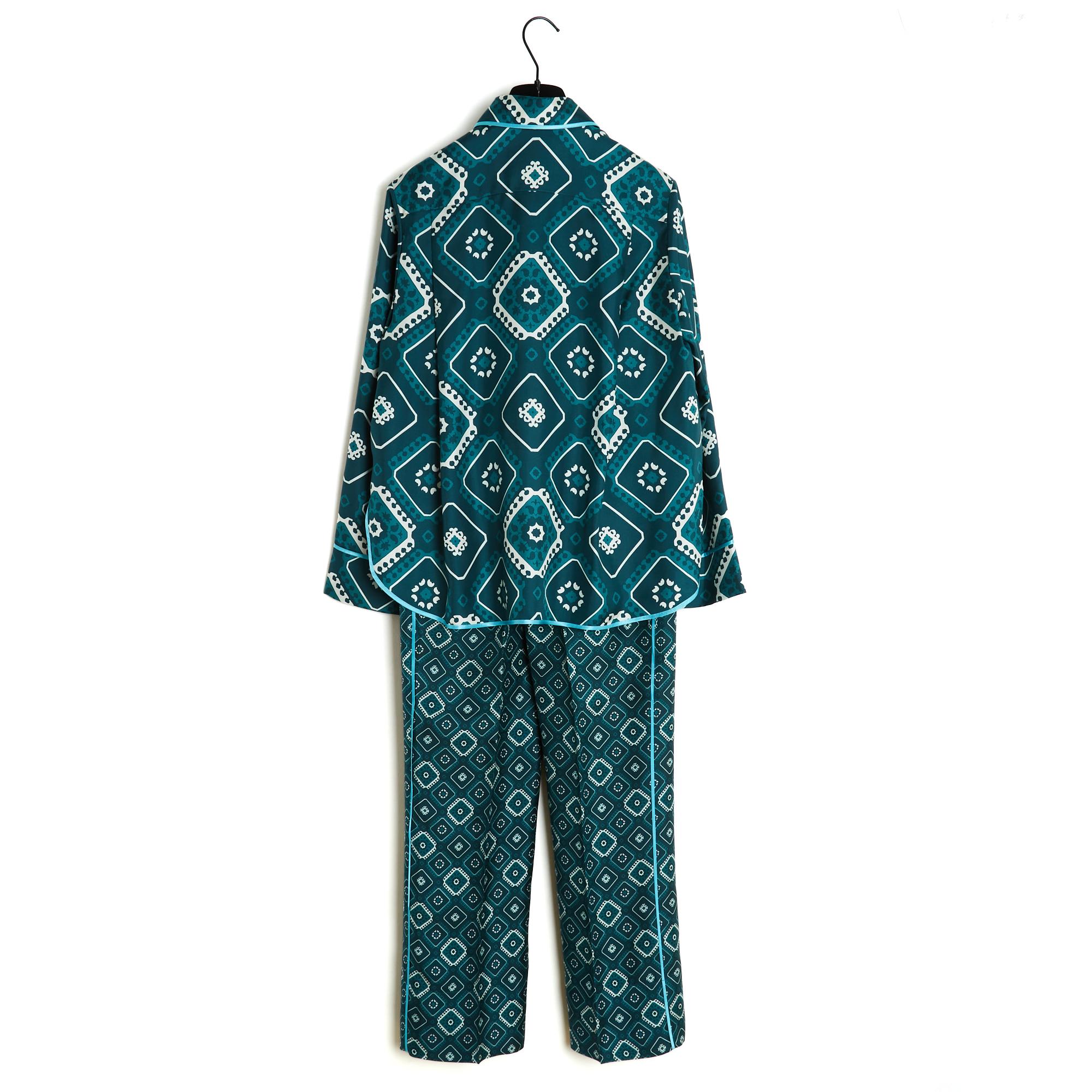 F.R.S. For Restless Sleepers Ensemble FR38 Conjunto de sarga de seda verde UK10 US8 en venta 1