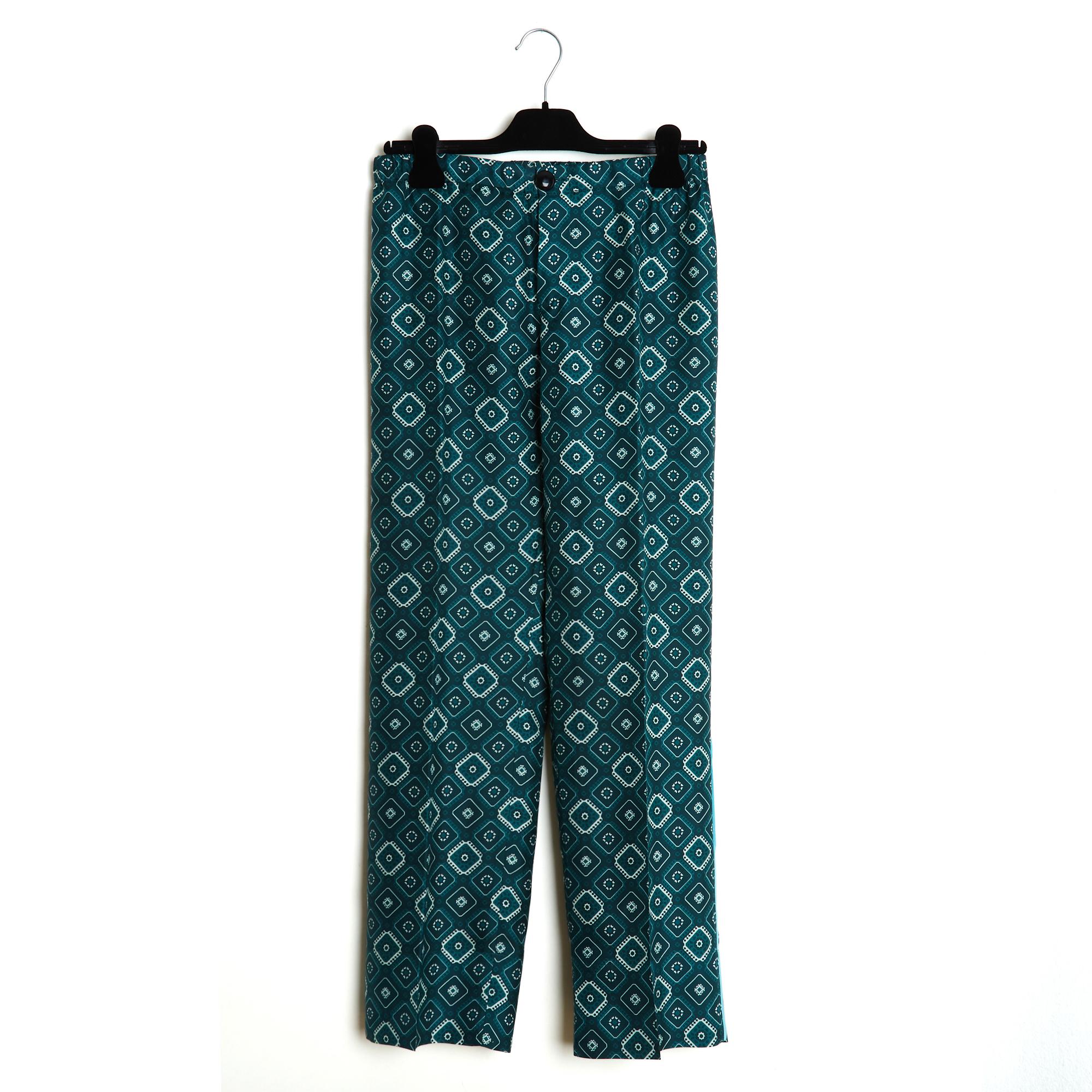 F.R.S. For Restless Sleepers Ensemble FR38 Conjunto de sarga de seda verde UK10 US8 en venta 3