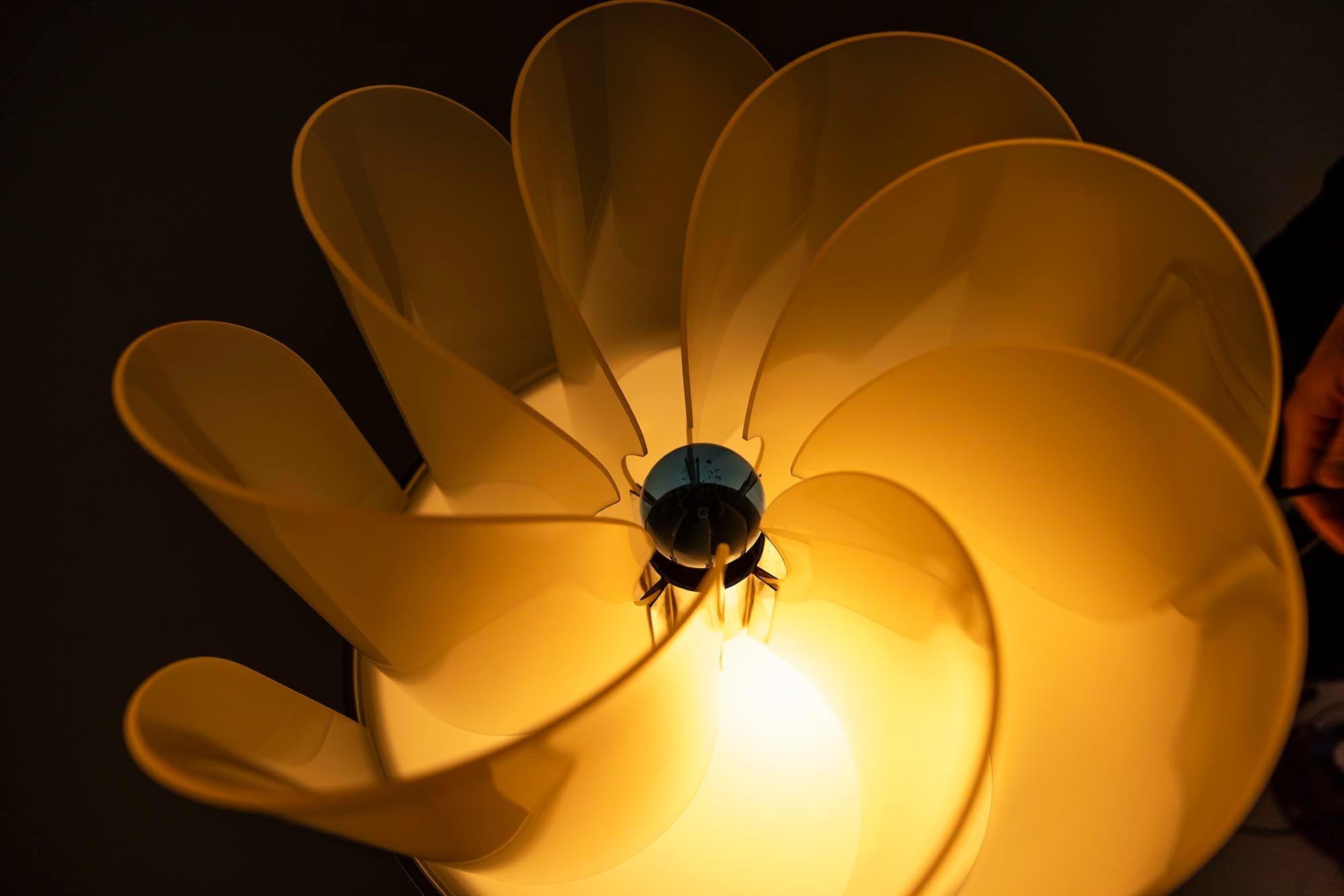 'Fru Fru' Table Lamp by Elvio Becheroni for Lamperti, Italy 1972 For Sale 11