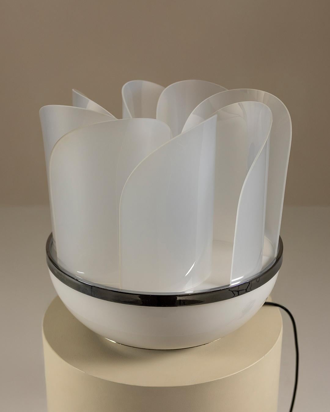 Mid-Century Modern 'Fru Fru' Table Lamp by Elvio Becheroni for Lamperti, Italy 1972 For Sale