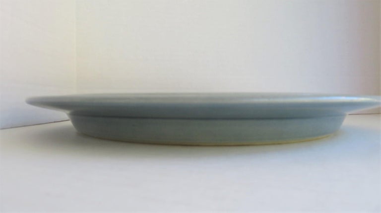 Fructus Modern Chop Plate by Gunvor Olin Grönquist for Arabia Finland 1960s In Good Condition For Sale In Miami, FL
