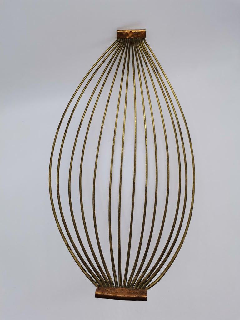 Coupe à fruits en fil de laiton de Carl Auböck.