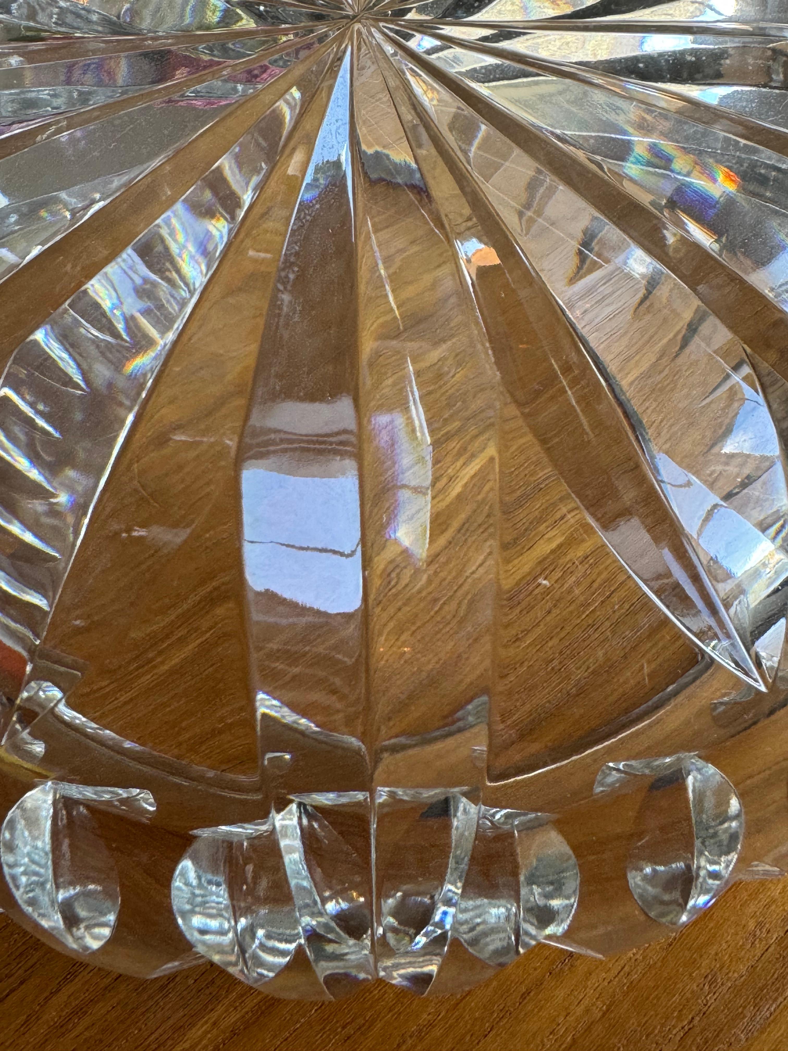 Frutero de la fábrica de cristal Saint Louis en Bueno estado para la venta en CANNES, FR