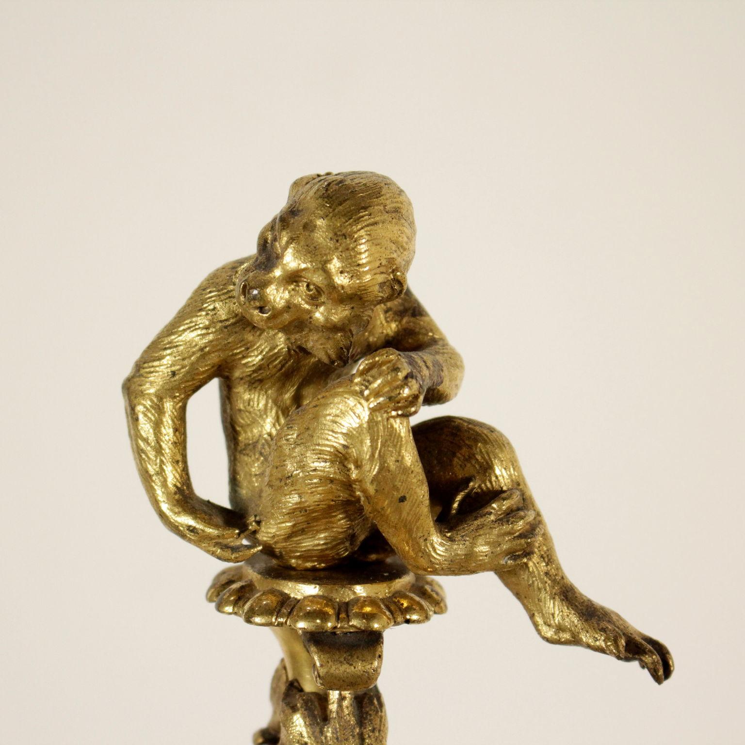 Obstschale aus vergoldeter Bronze-Porzellan Osteuropa Last Quarter von 1800 (Directoire)
