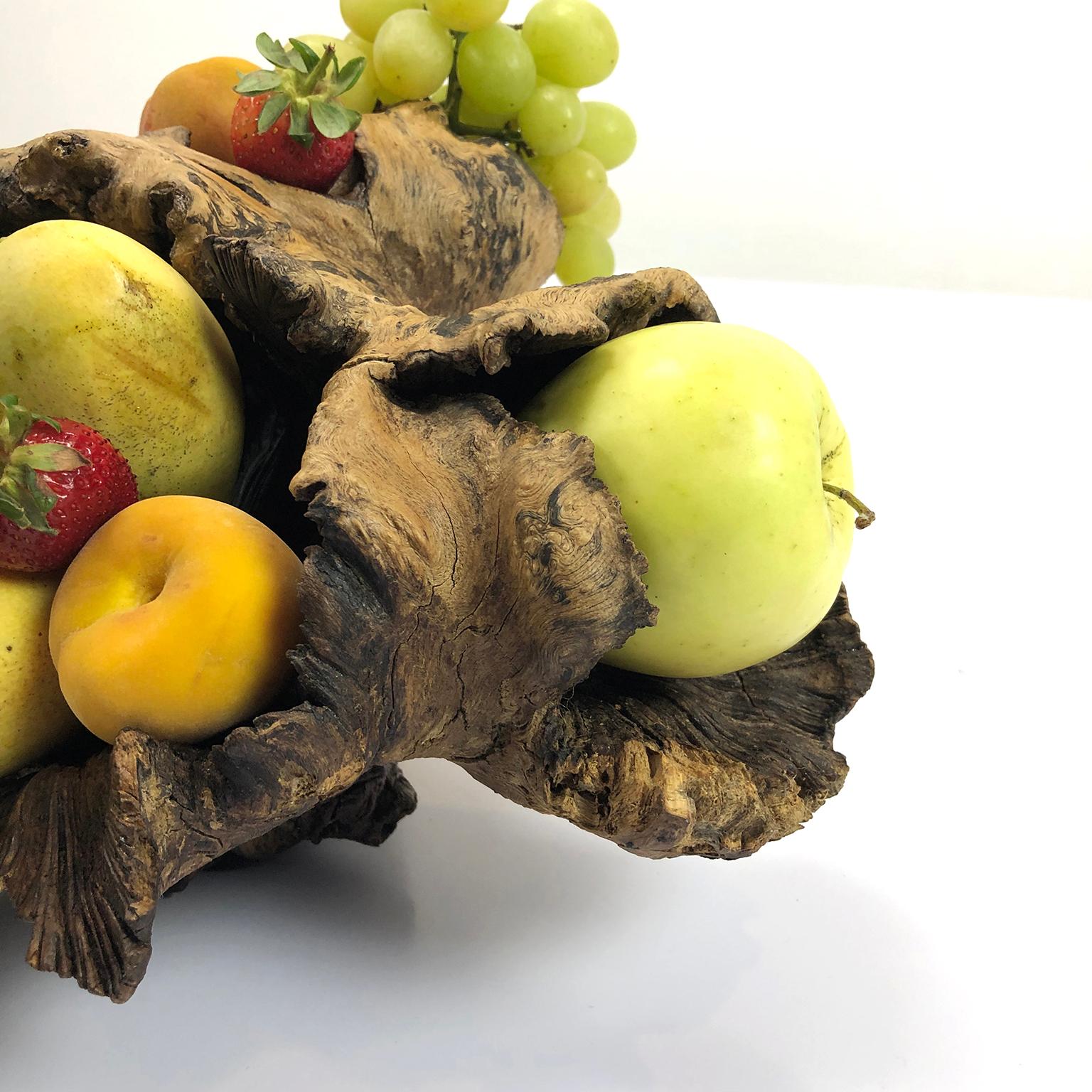 Fruit Platter in Organic Wood In Fair Condition In Mexico City, CDMX