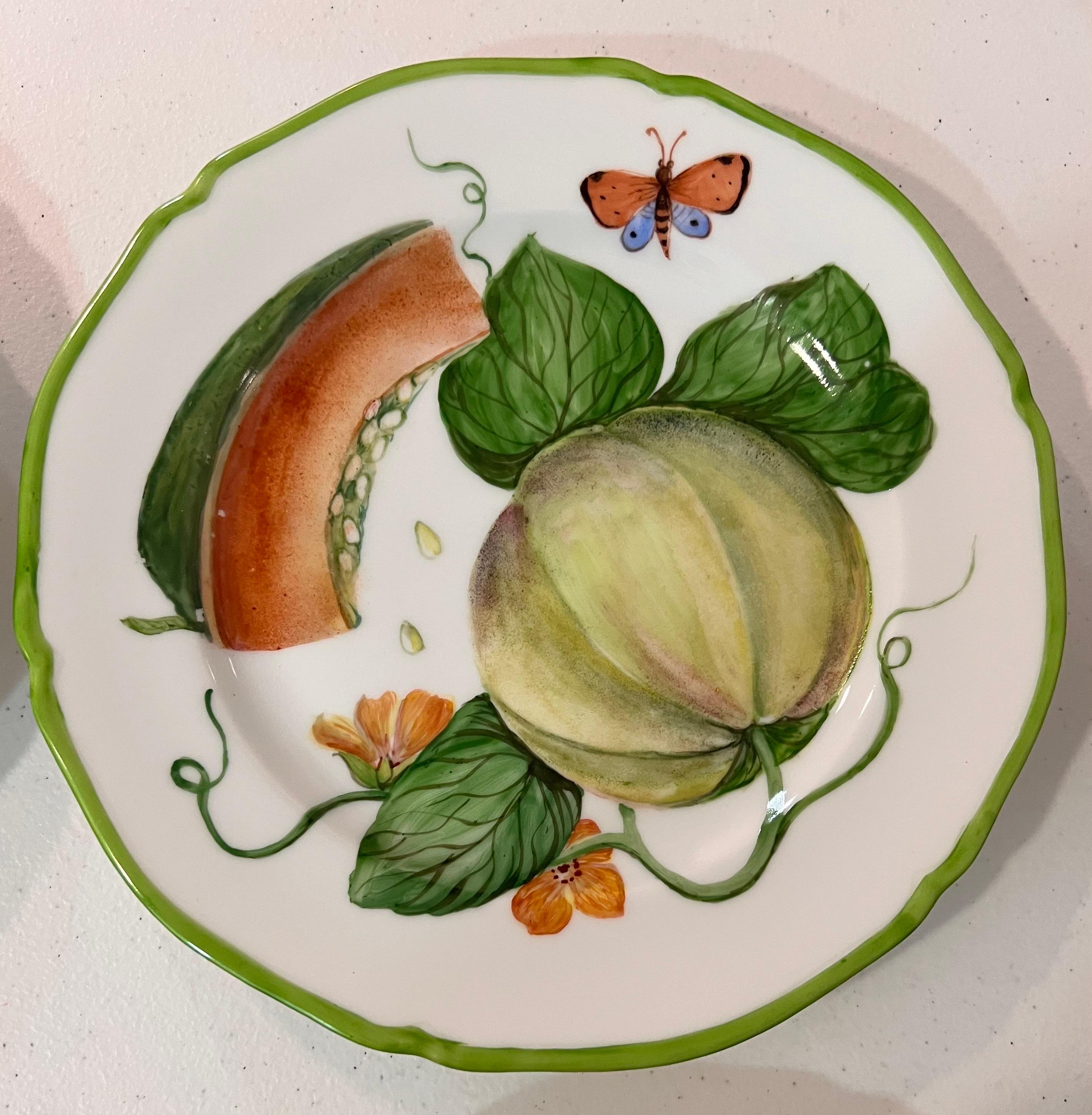 Obst-Salatteller entworfen von Giovanna Amoruso Manzari für Limoges, Frankreich (Handbemalt) im Angebot