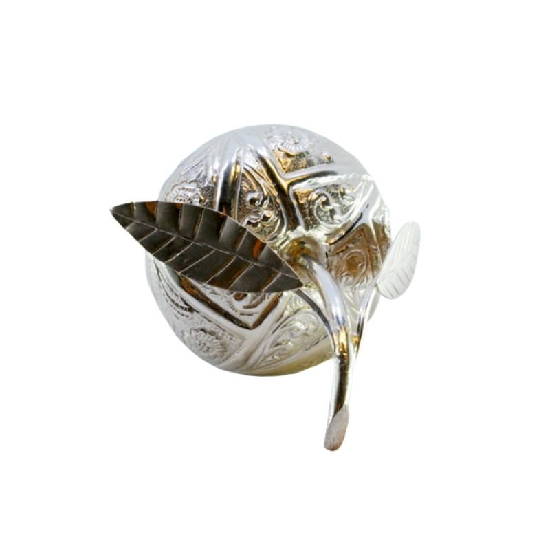 Fruit-shaped silver box with engravings and applications on both sides