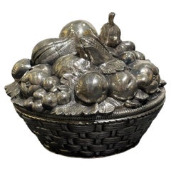 Seau à glace en forme de corbeille de fruits Am designs by Mauro Manetti, Silver Plated, circa 1970