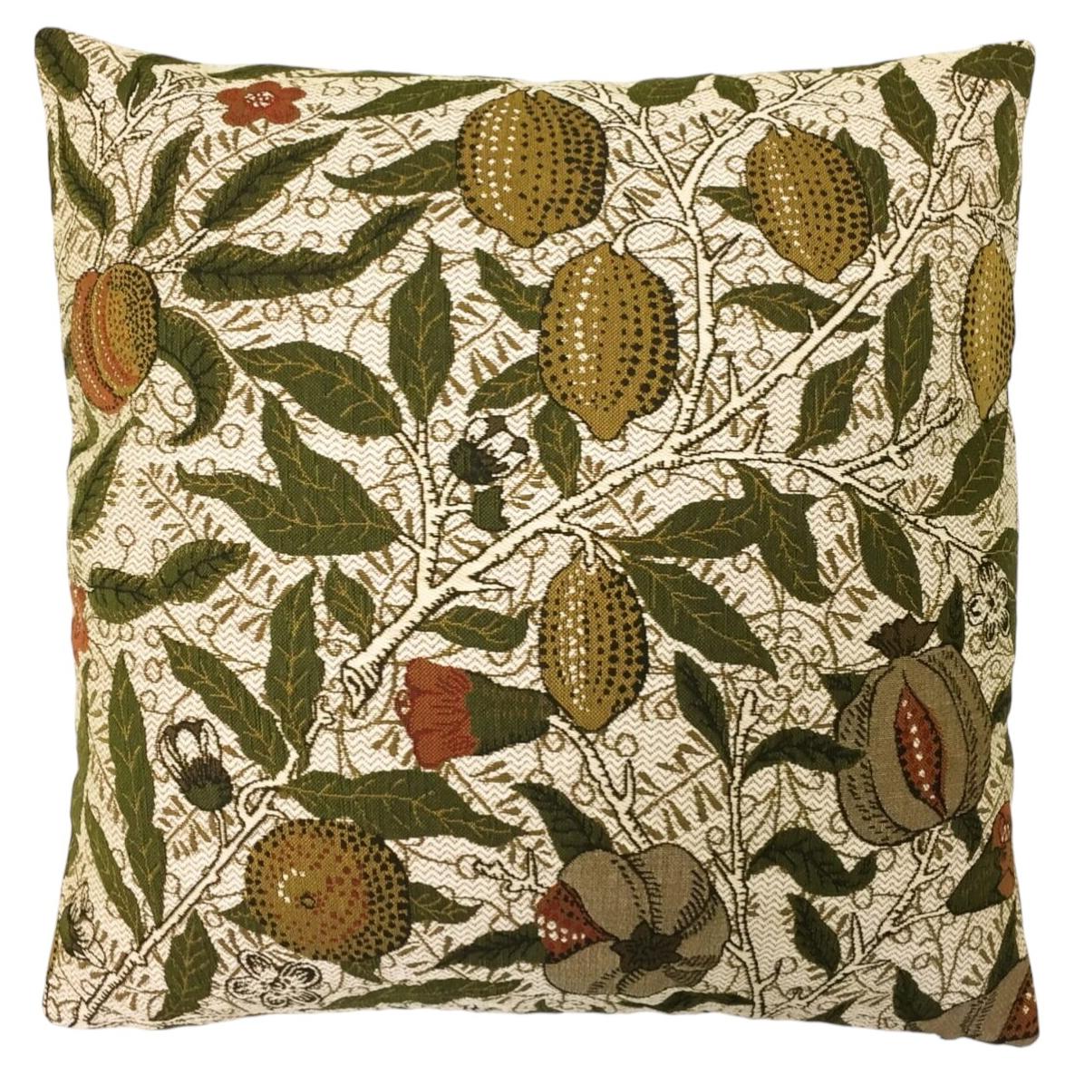 Cuscino in arazzo con imbottitura in piume - (18 "x18") in vendita