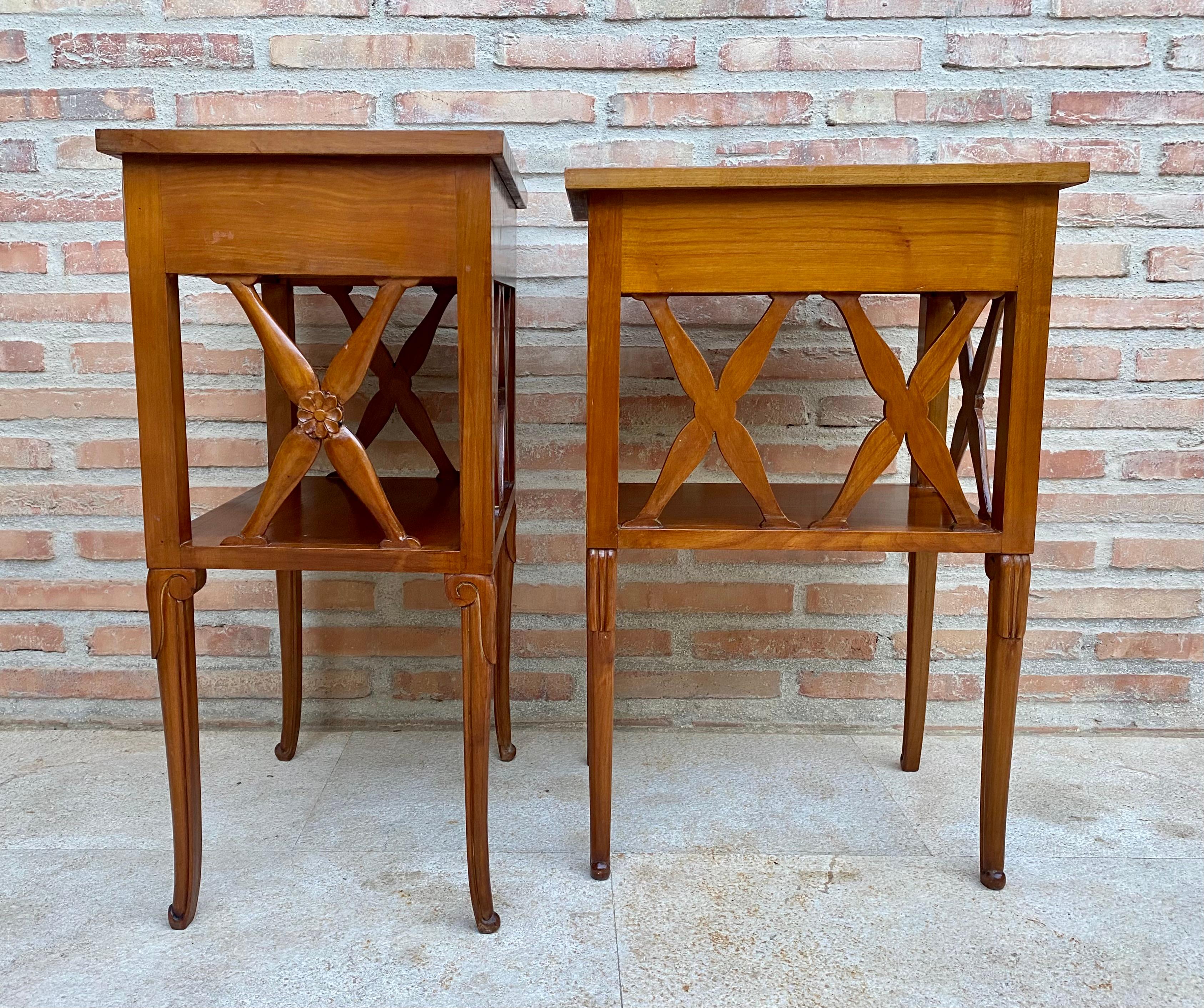 Fruitwood Bedside Tables or Nightstands, Set of 2 In Good Condition In Miami, FL