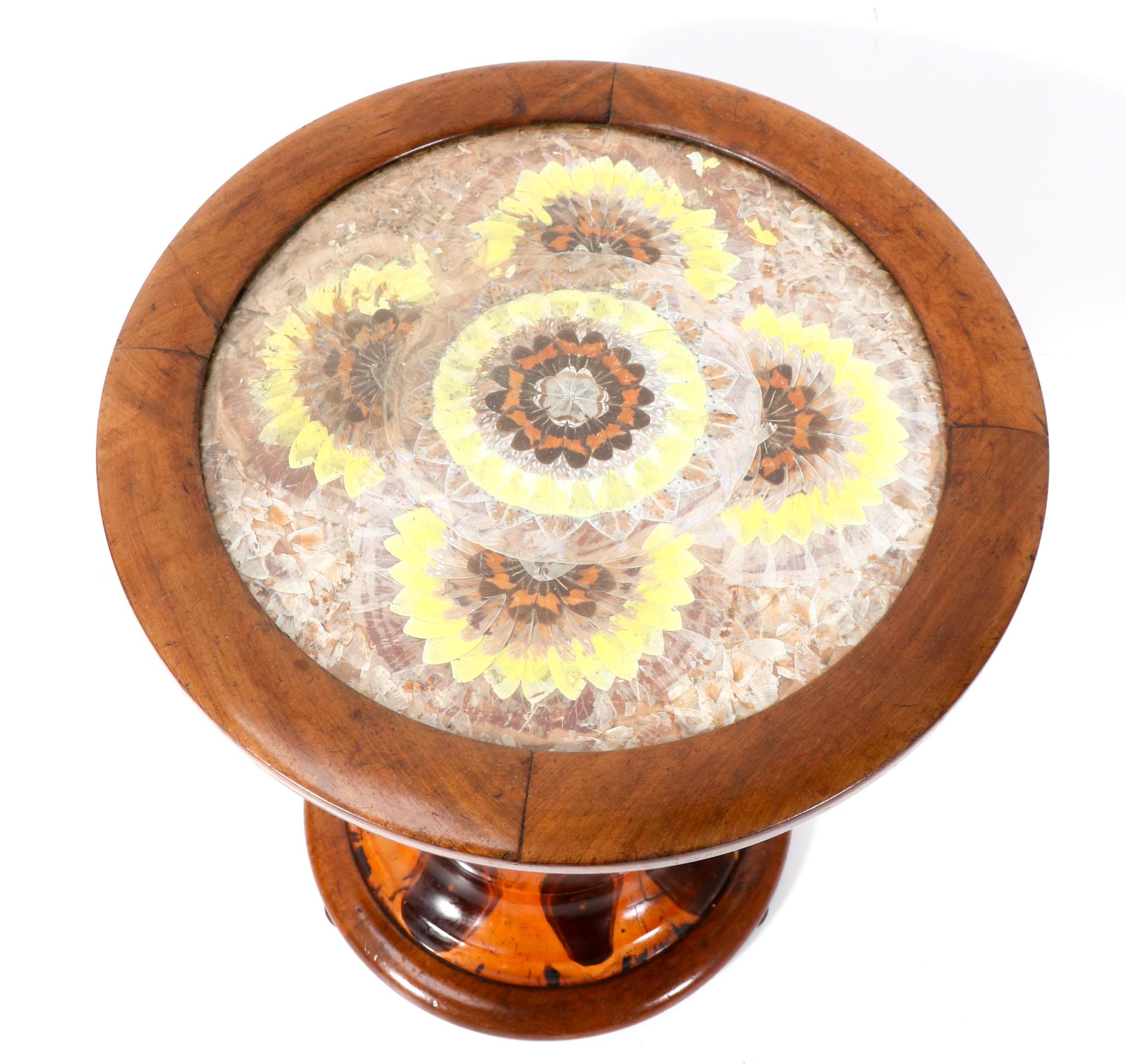 Mid-Century Modern Table d'appoint brésilienne moderne du milieu du siècle dernier avec incrustation, 1970 en vente