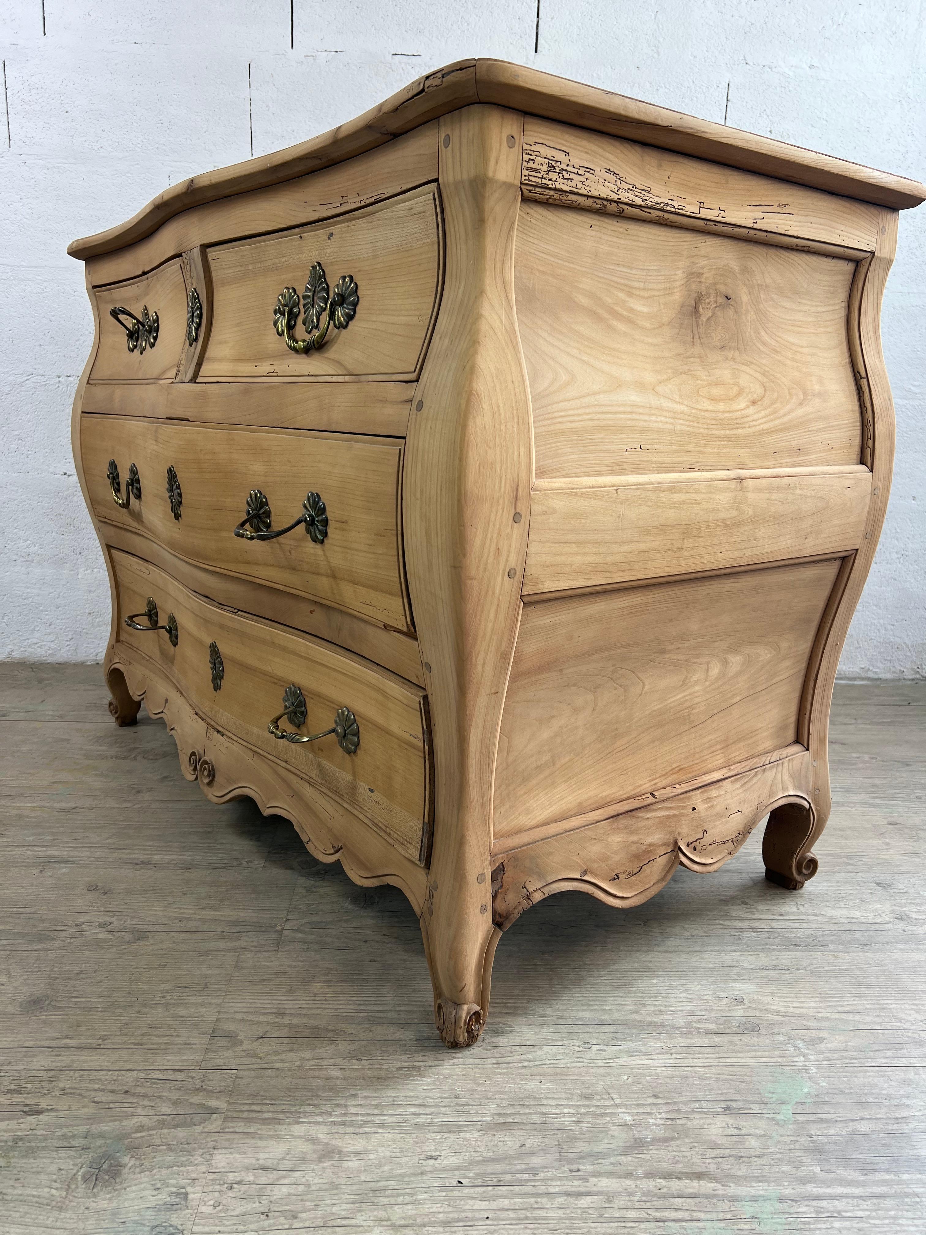 Fruitwood sandblasted Regency Commode In condizioni buone in vendita a PARIS, FR