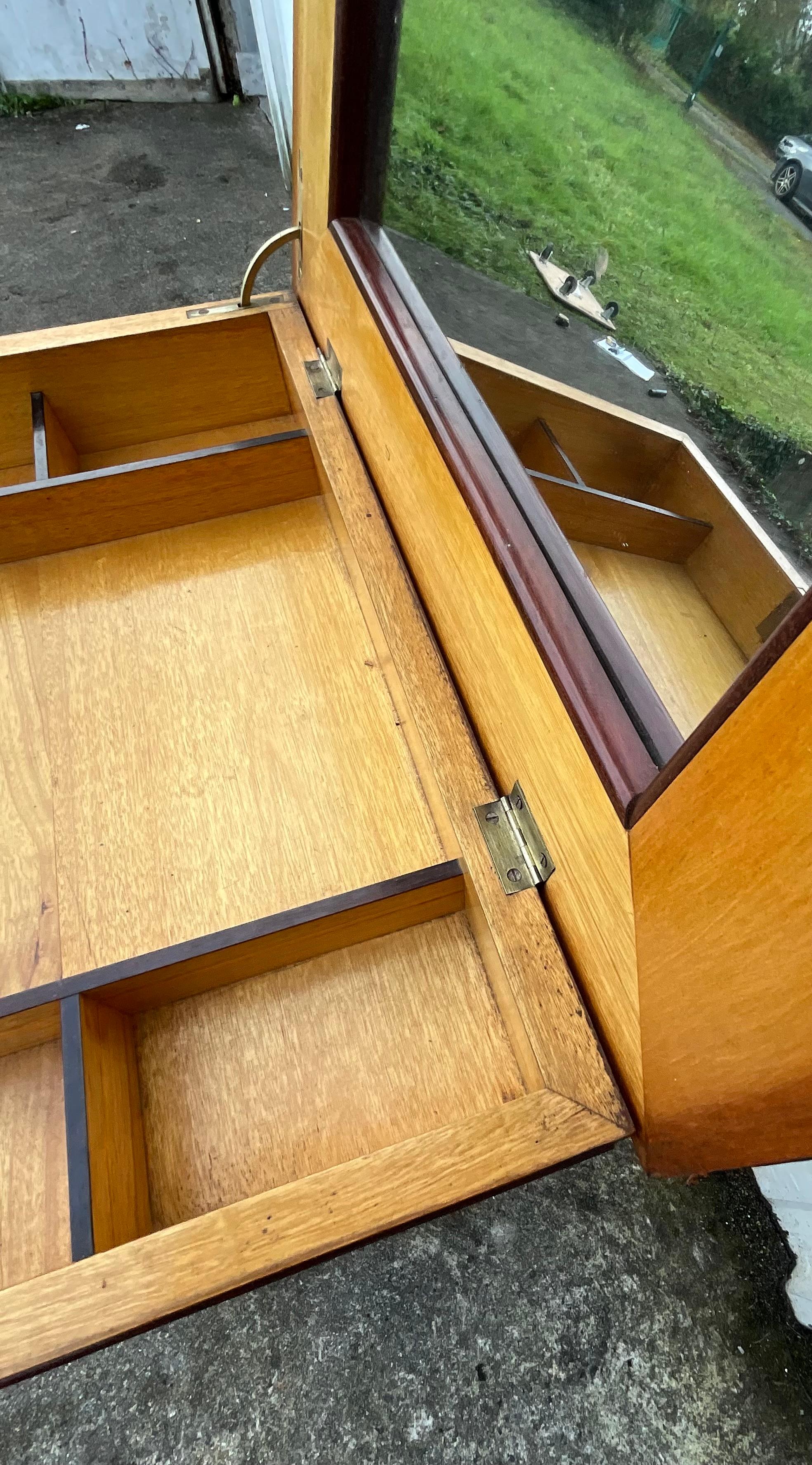 Lavoratore in legno di frutta - Fine del XIX secolo in vendita 5