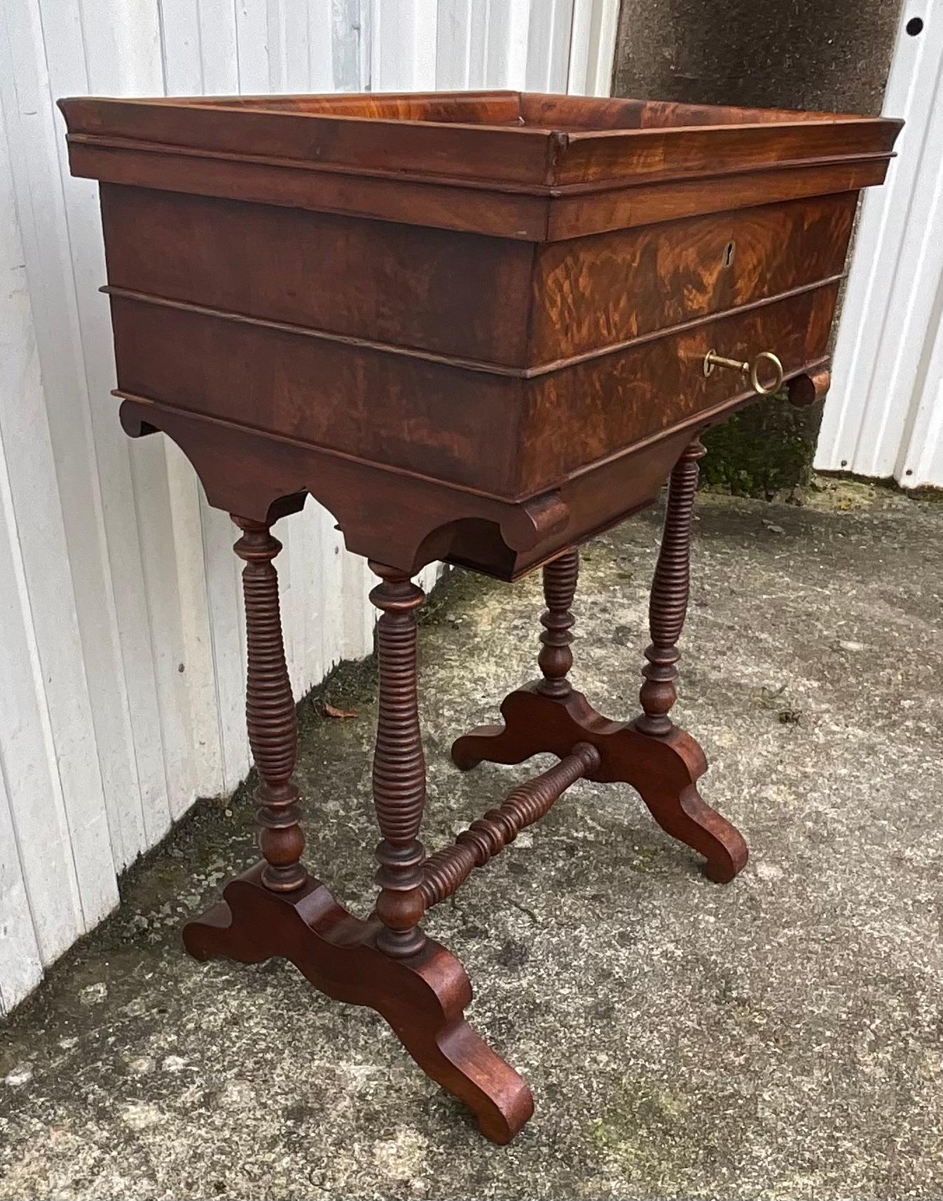 Francese Lavoratore in legno di frutta - Fine del XIX secolo in vendita