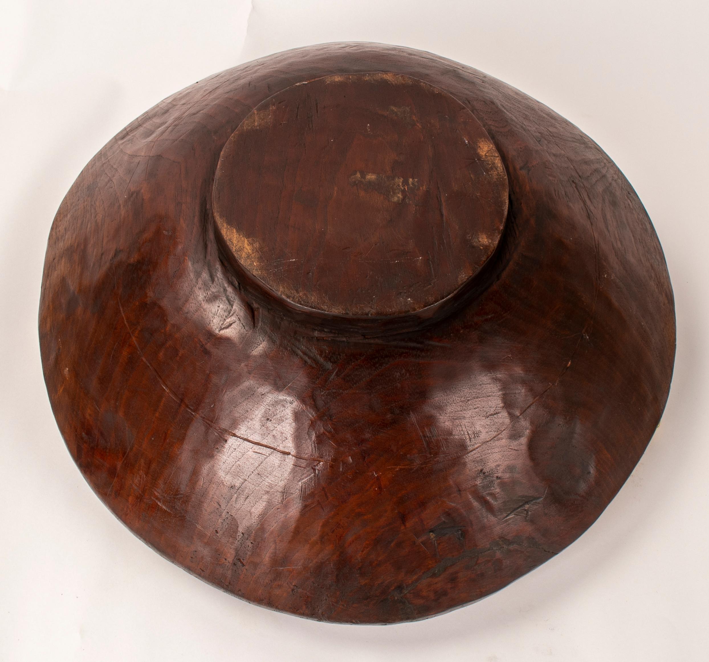 Frutero del artista David Marshall de bronce y madera, años 1980, firmado 11
