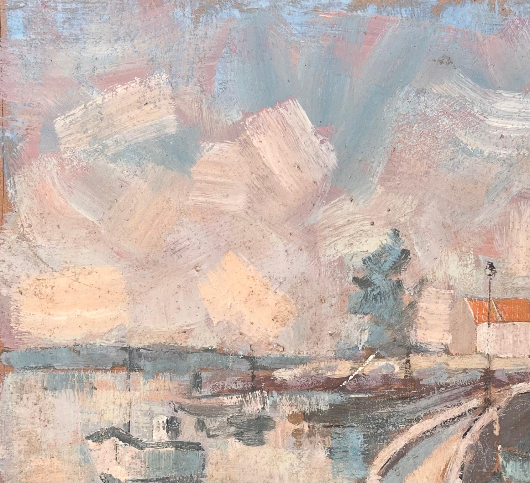 Vue de port impressionniste française avec bateaux et pont incurvé - Impressionnisme Painting par F.T Roussel