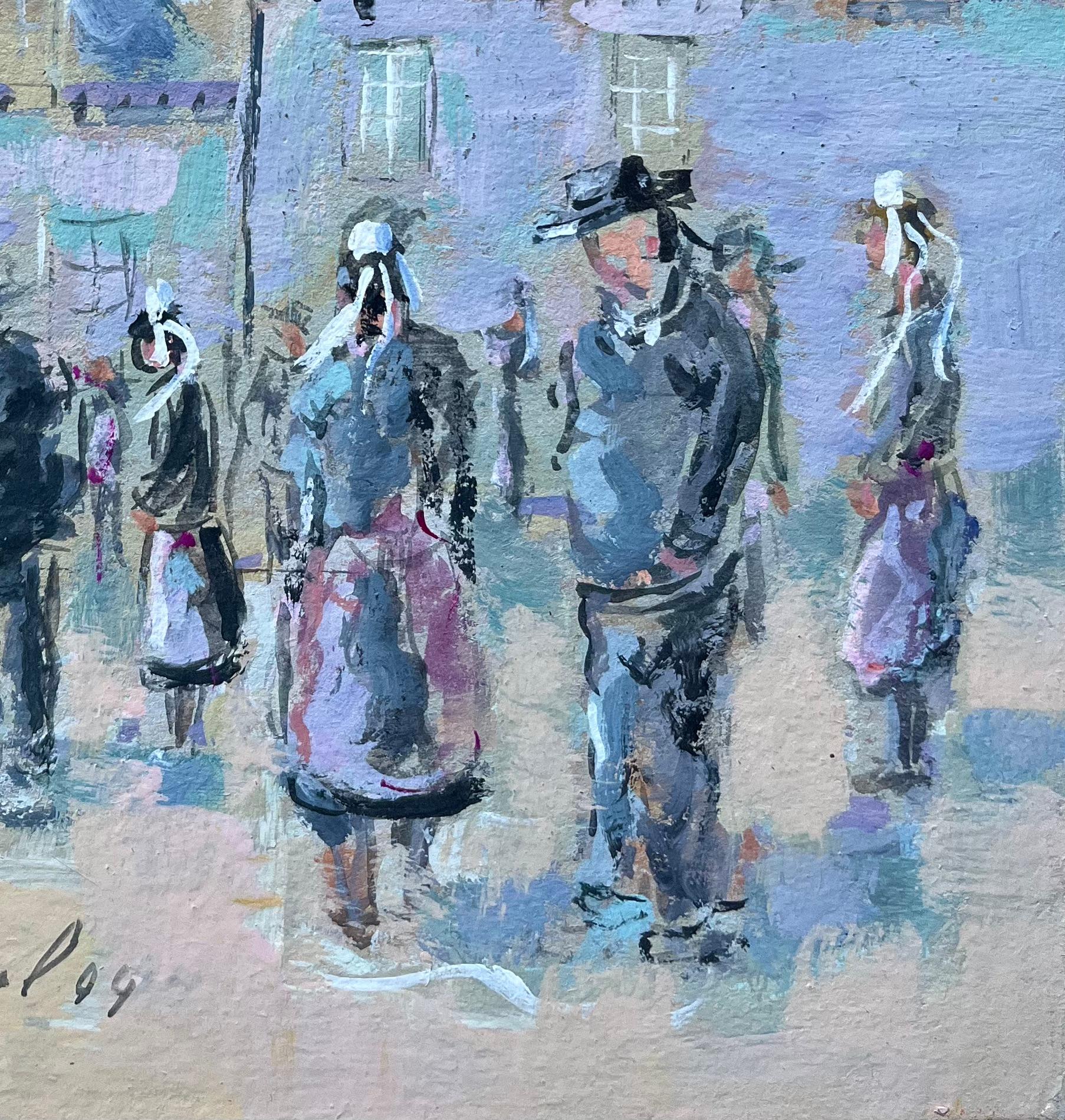 Scène de rassemblement dans un village français avec personnages bretons et toits d'ardoise - Impressionnisme Painting par F.T Roussel