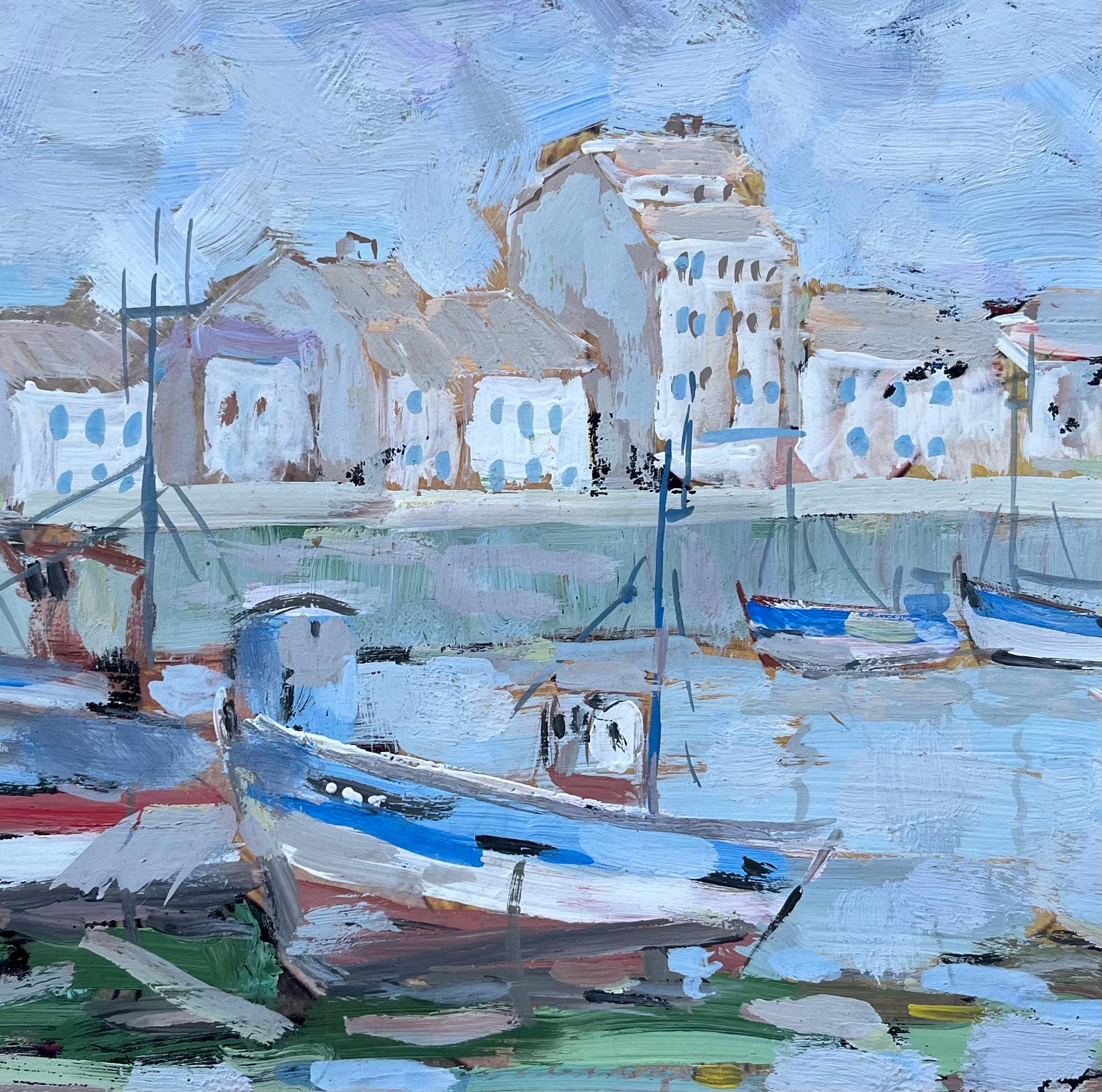 Scène de port de Honfleur avec bateaux de pêche et reflets en vente 2