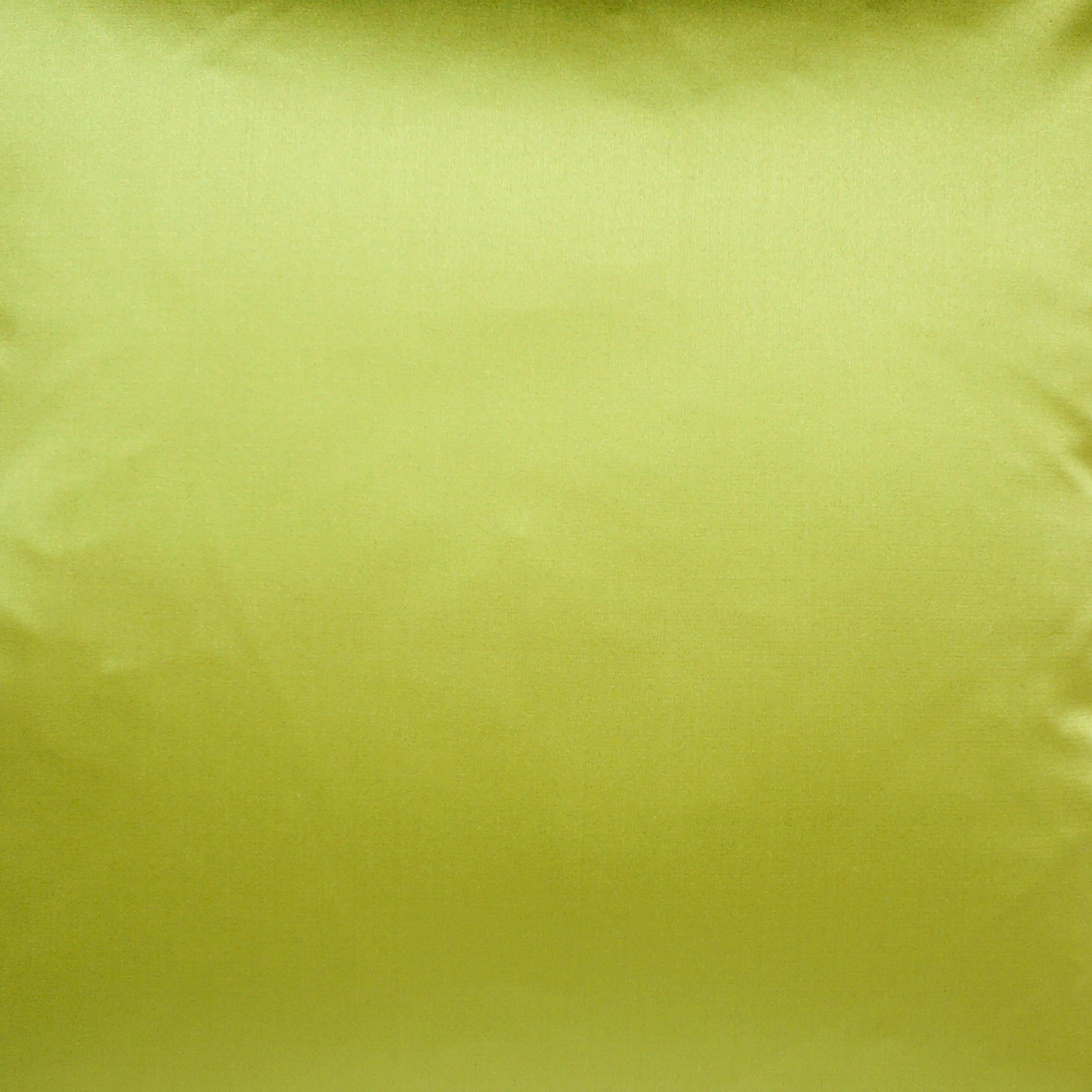 Sechseckige Fuchsia-Samt-Kissen mit Chartreuse-Sateen-Rücken (21. Jahrhundert und zeitgenössisch) im Angebot
