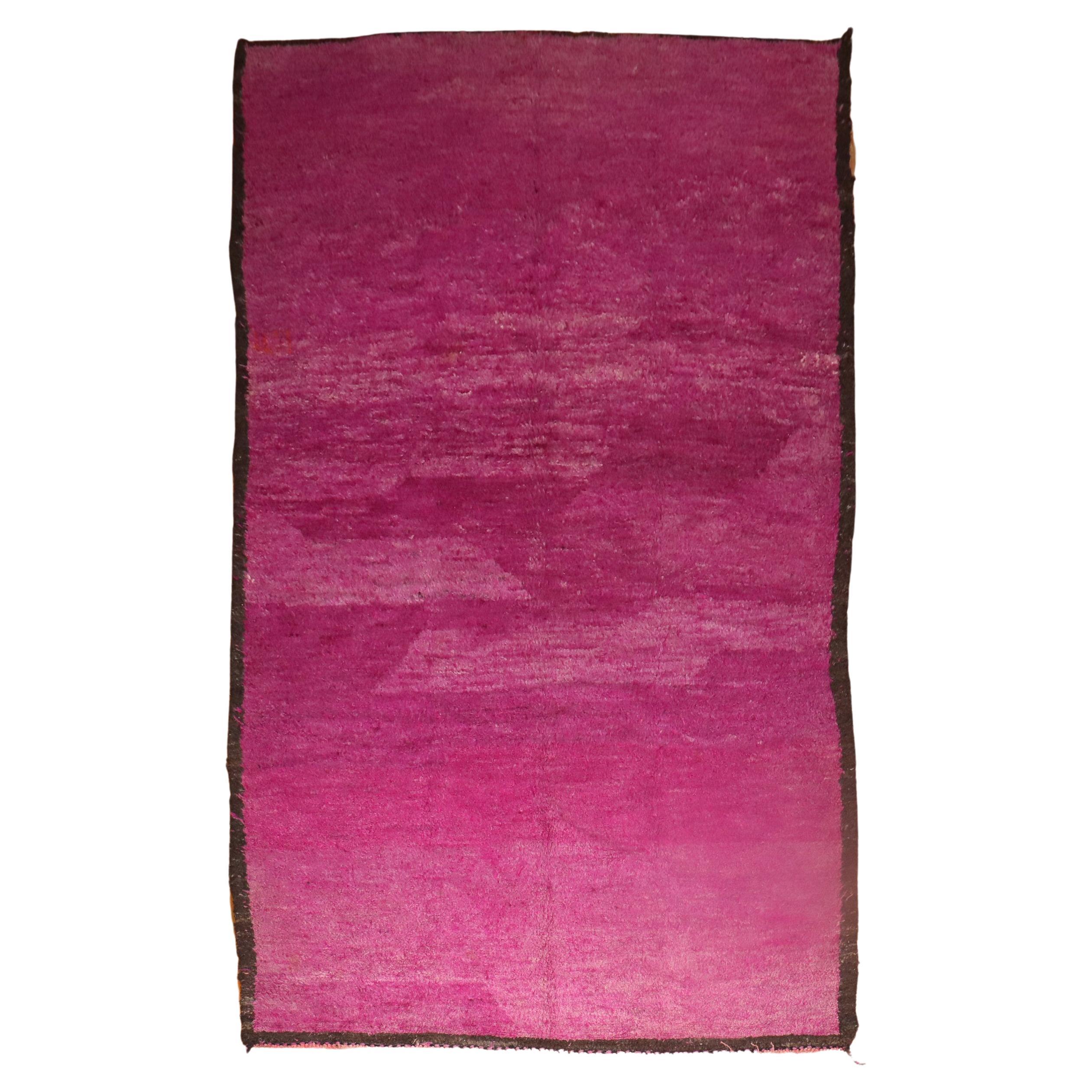 Fuchsia Midcentury Moroccan Minimalist Small Room Size Rug For Sale