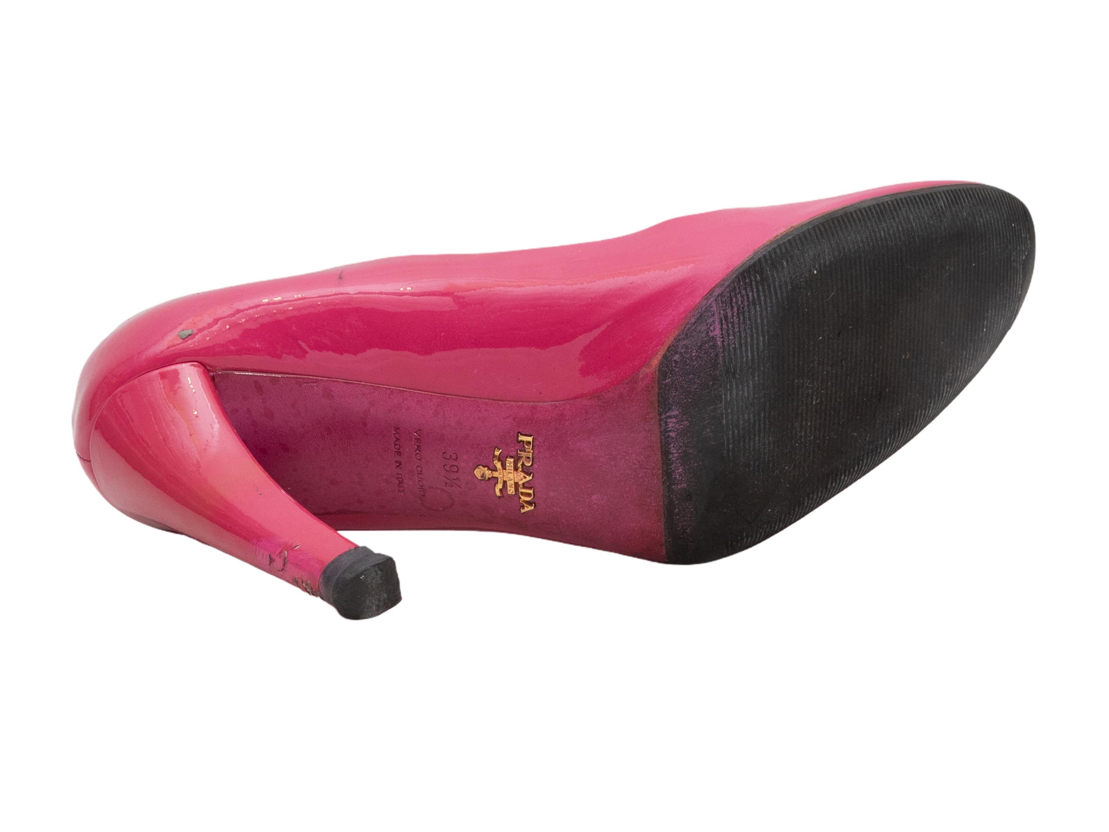 Escarpins en cuir verni Prada fuchsia Taille 39.5 Pour femmes en vente