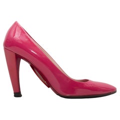 Fuchsia Prada Lackleder Pumps Größe 39.5