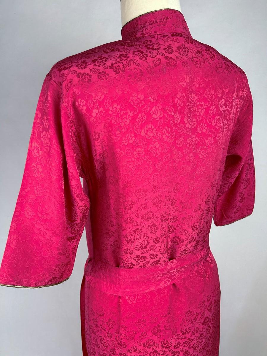 Fuchsia silk damask tunic dress by Yves Saint Laurent Rive Gauche - AW 1976 For Sale 4