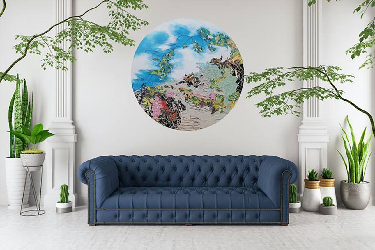 Hice estas montañas abstractas utilizando extremos de hilos reciclados, papeles usados y materiales sobrantes de DuPont™ Tyvek®. Esto es para alertar de que los residuos, los vertederos, están invadiendo el paisaje natural. 

Esta obra aprovecha al