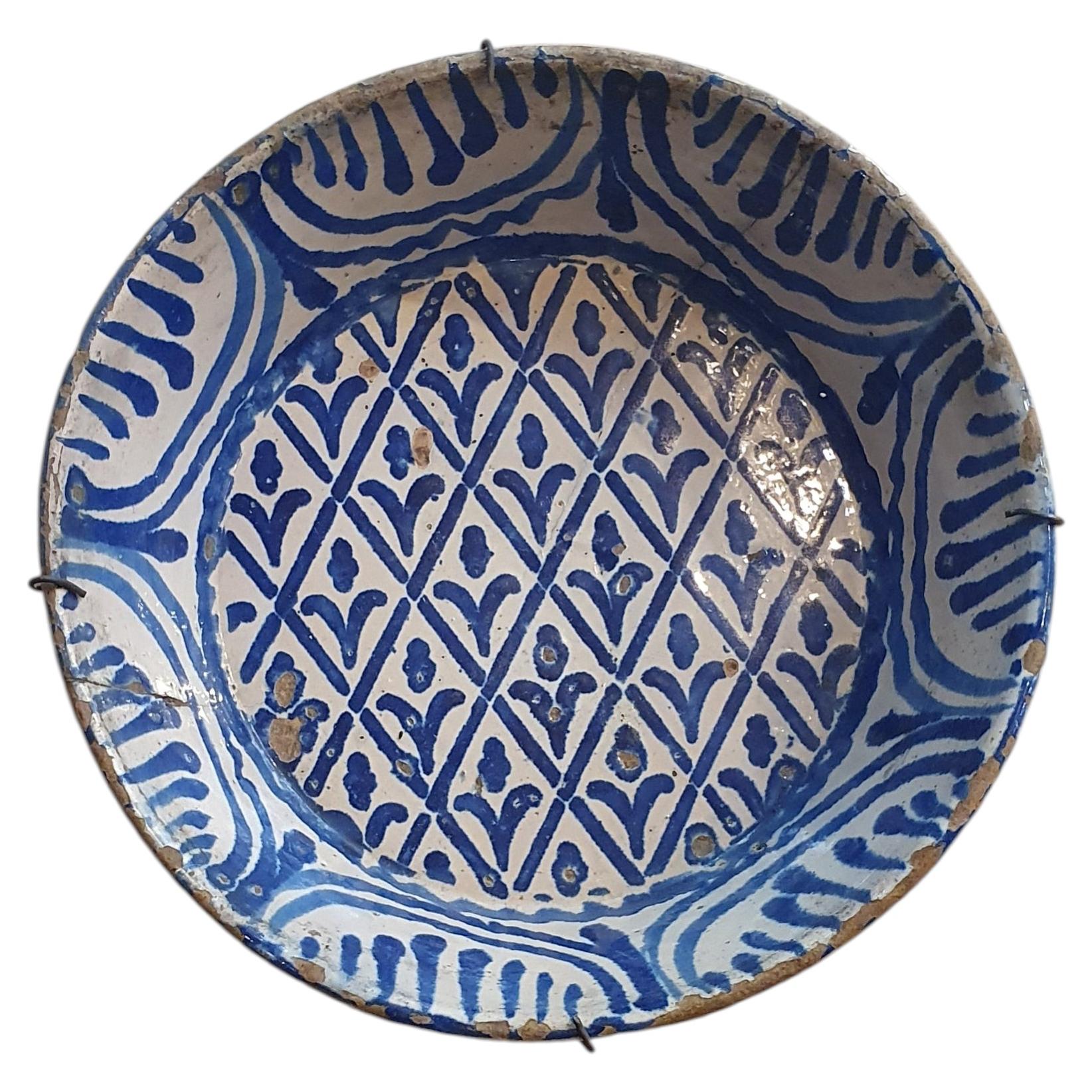 Glazed or enameled ceramic bowl or basin from Fajalauza, Granada, 19th century