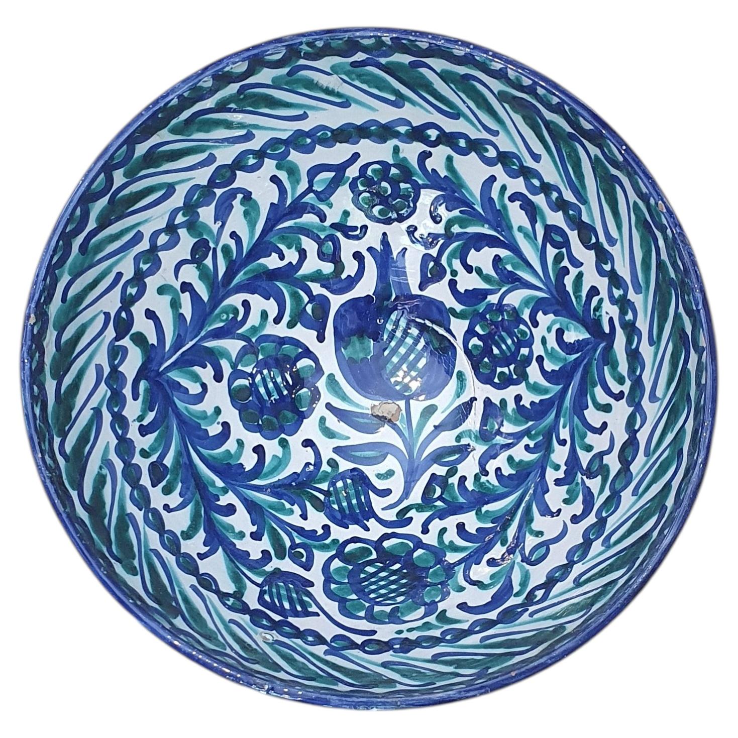 Fuente Glazed or enameled ceramic bowl or basin from Fajalauza, Granada, 20th c For Sale